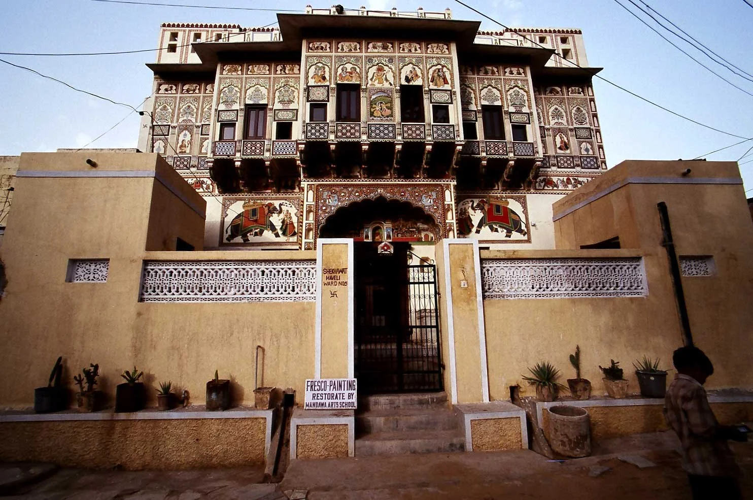 One of the Mandawa Havelis (Mansions) decorated with frescoes (photo by Steve Gillick)