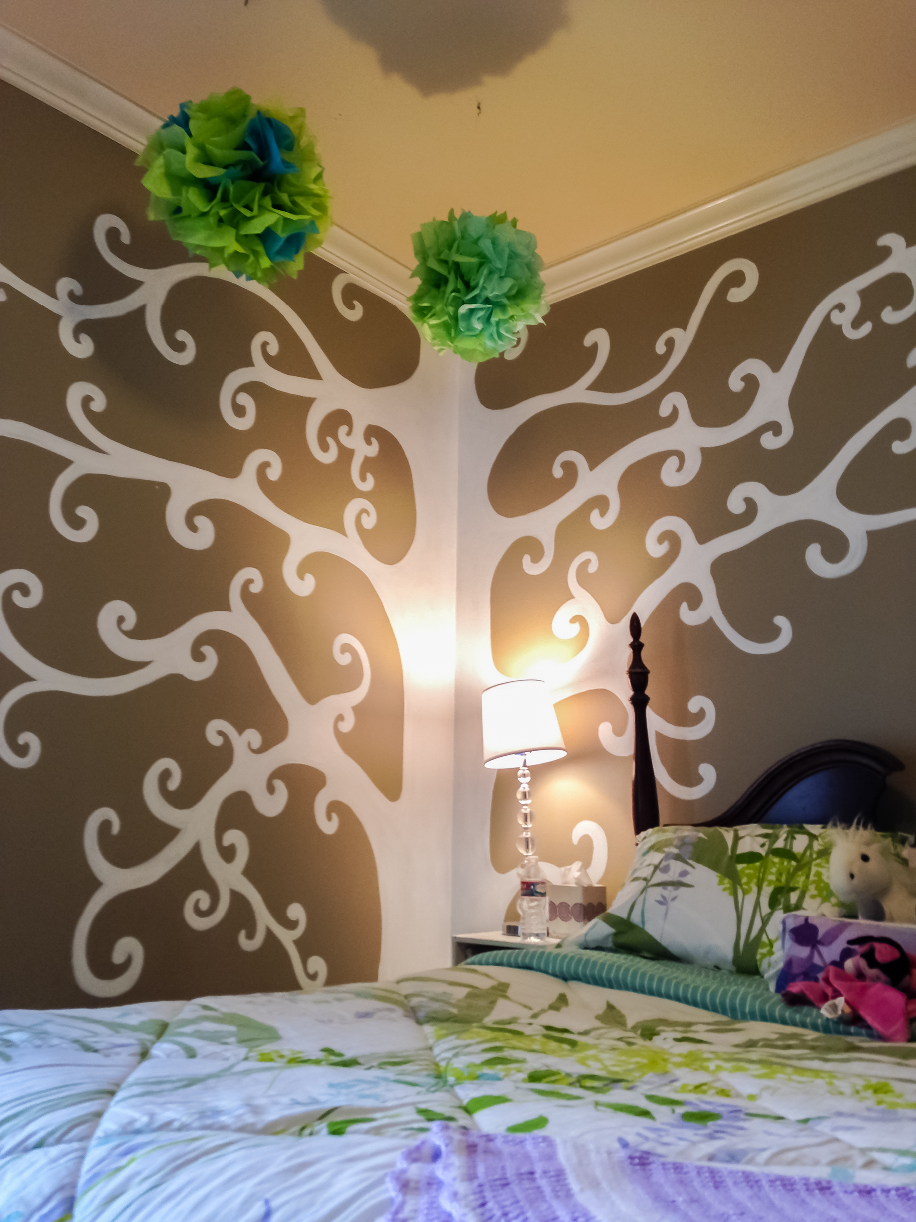 Child's Bedroom Tree Motif