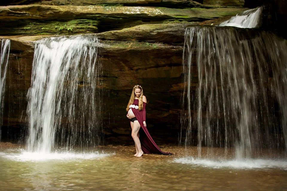 Courtney Smith Maternity Shoot 6.15.2018 Hocking Hills State Park, Ohio.