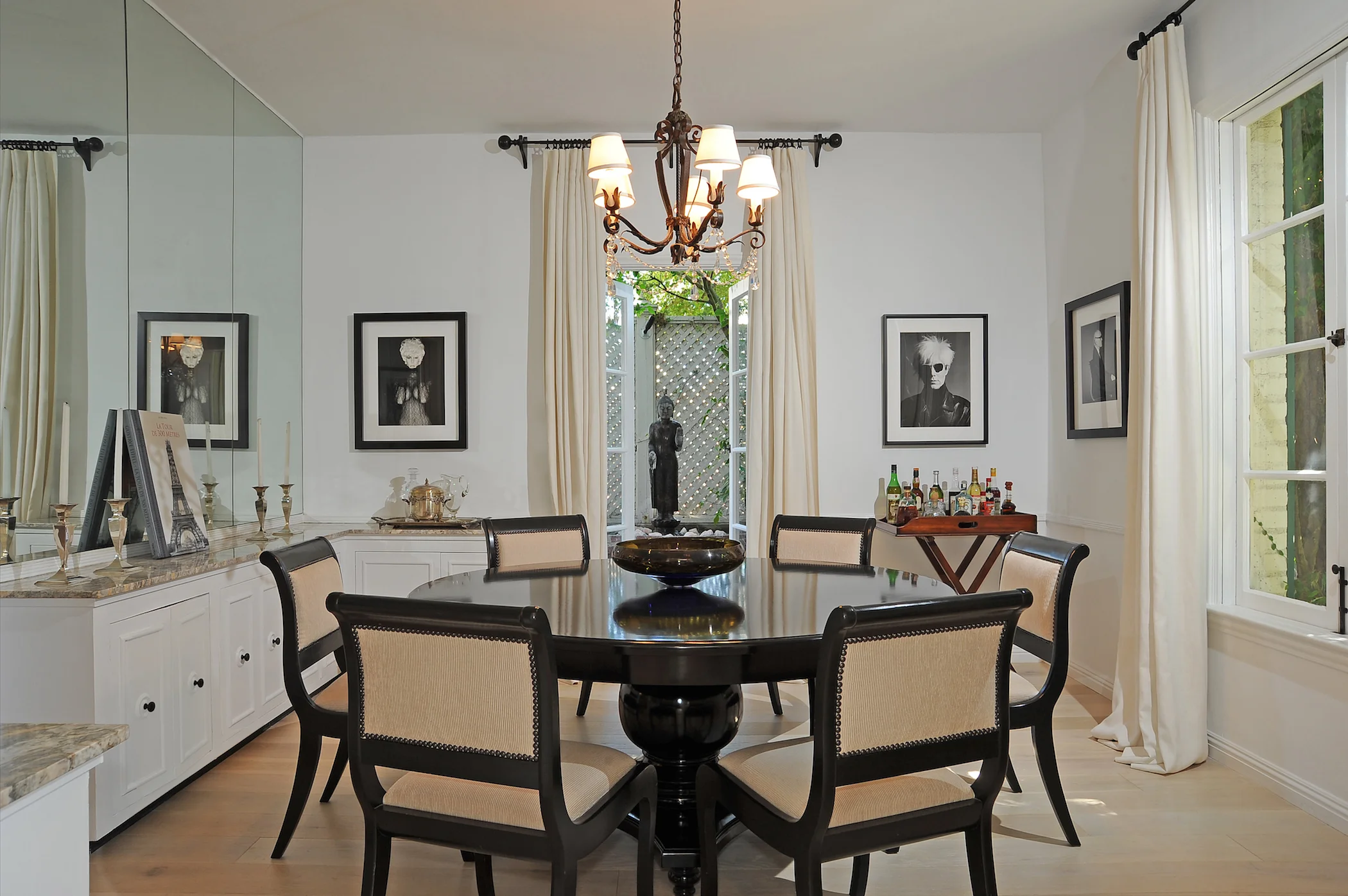 DiningRoom.jpg