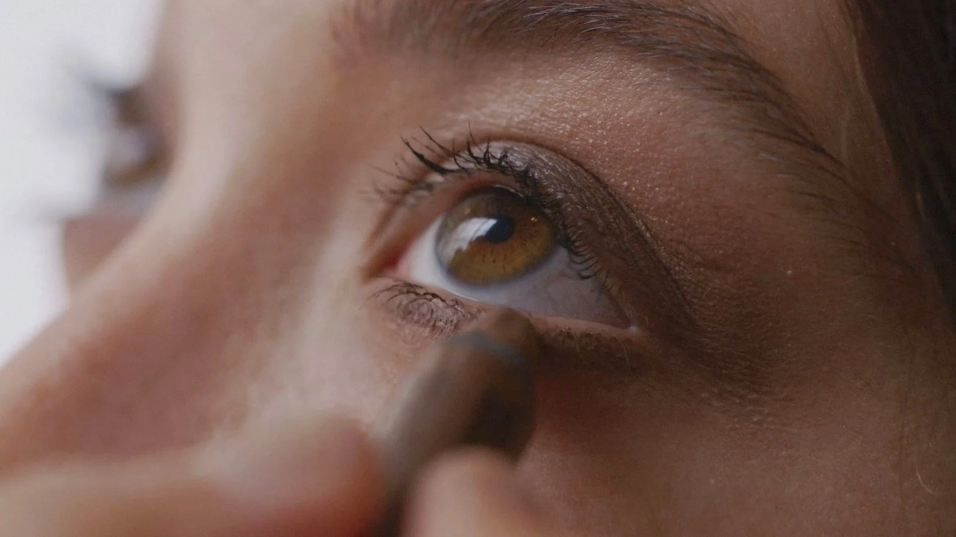 Banner-Video-Closeup-Of-Woman's-Eye.jpg