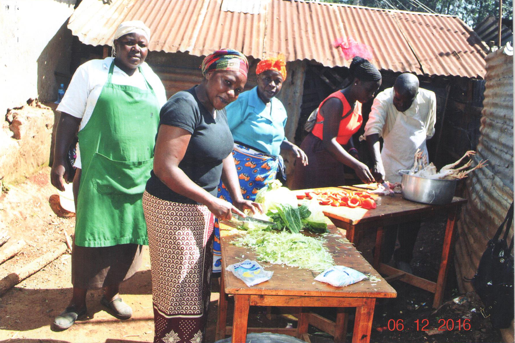 Cooking christmas dinner in Kibera