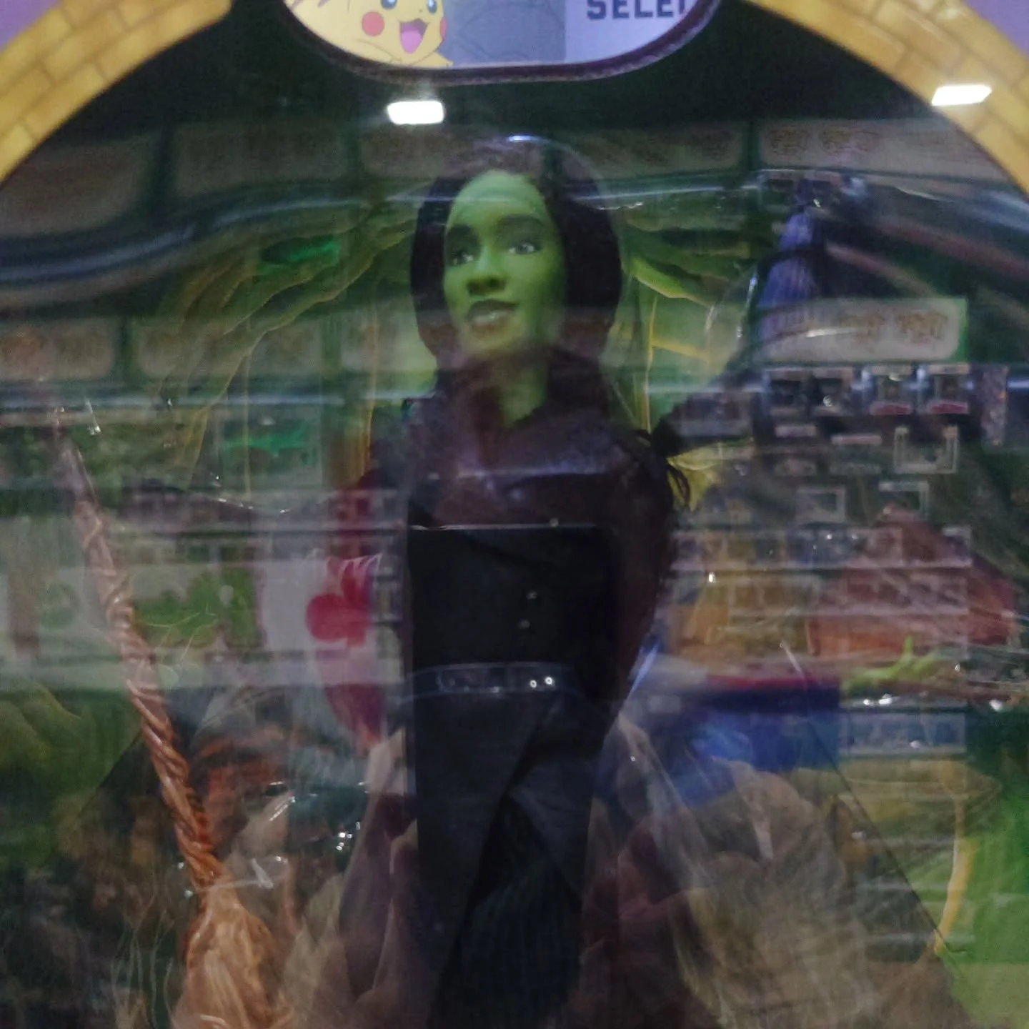 This is the first time I see a female action figure that looks like the actor without those weird faces or hunches.