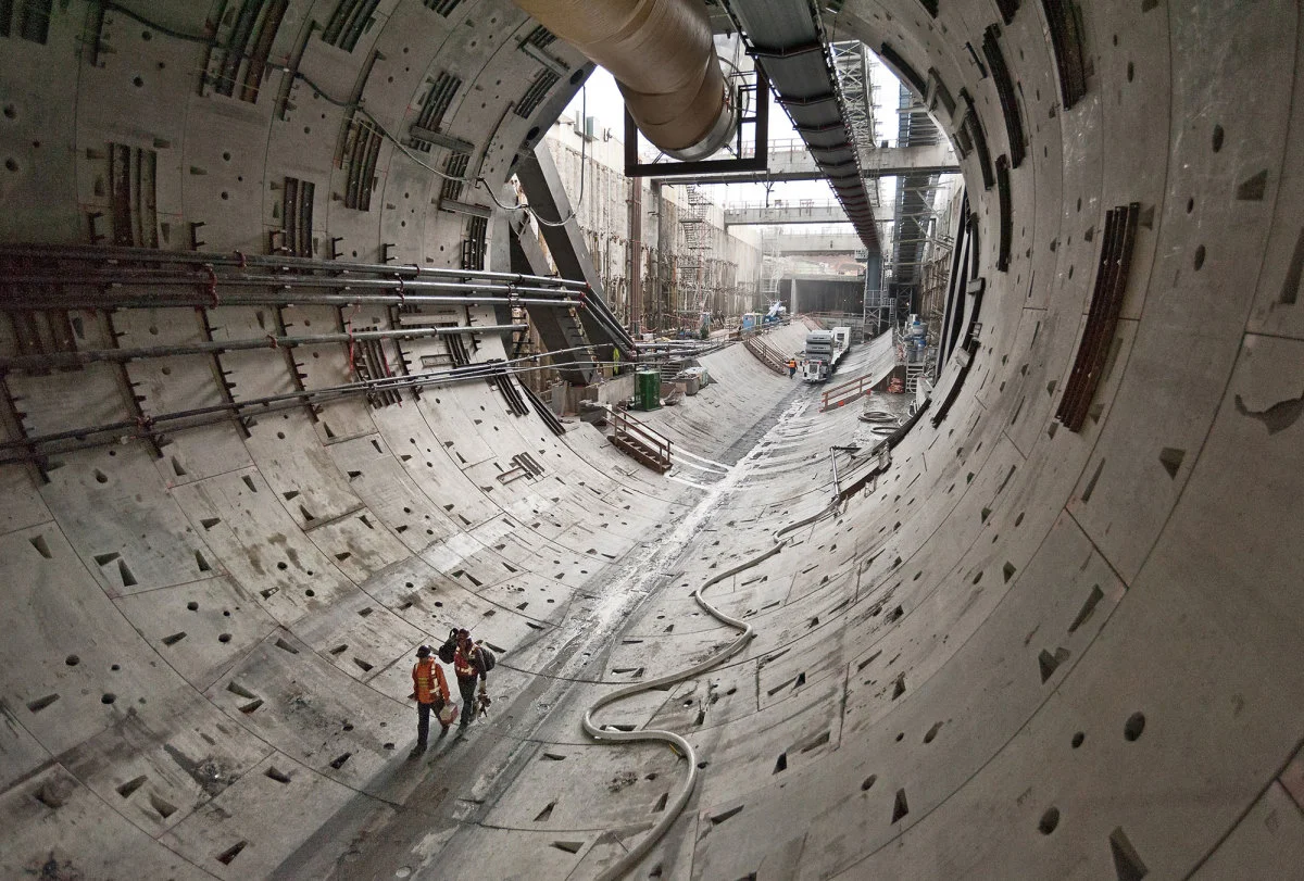 tunnel3.jpg