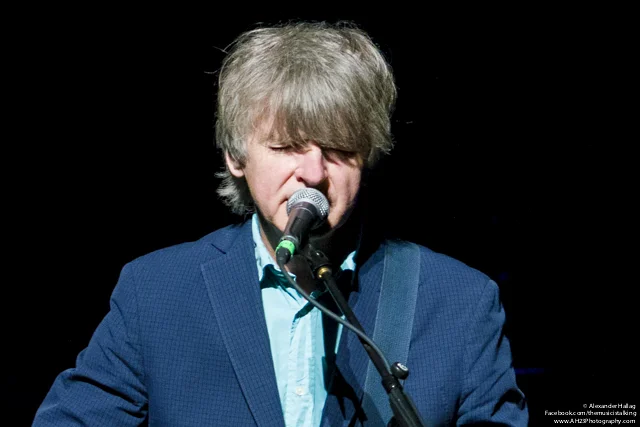 Neil Finn-9042.jpg