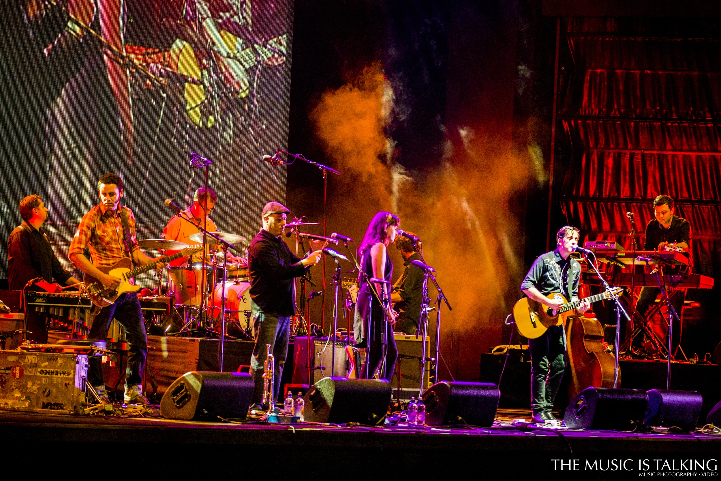 Calexico © Alexander Hallag - WOMAD 2016-5598.jpg