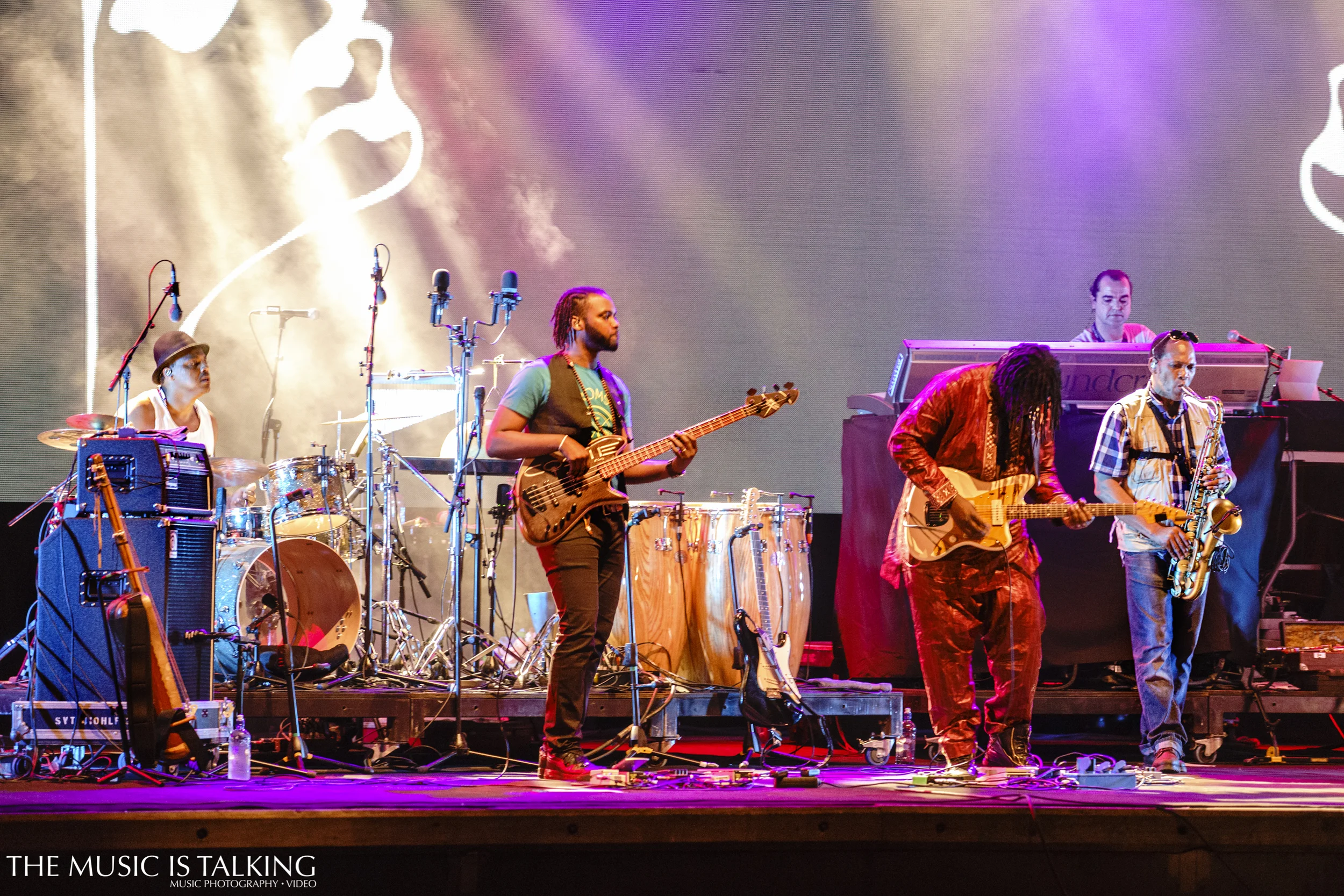 St Germain © Alexander Hallag - WOMAD 2016-6386.jpg
