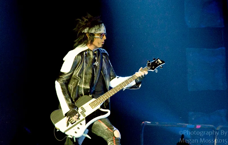 Motley Crue-Vector Arena 9May15-7265.jpg