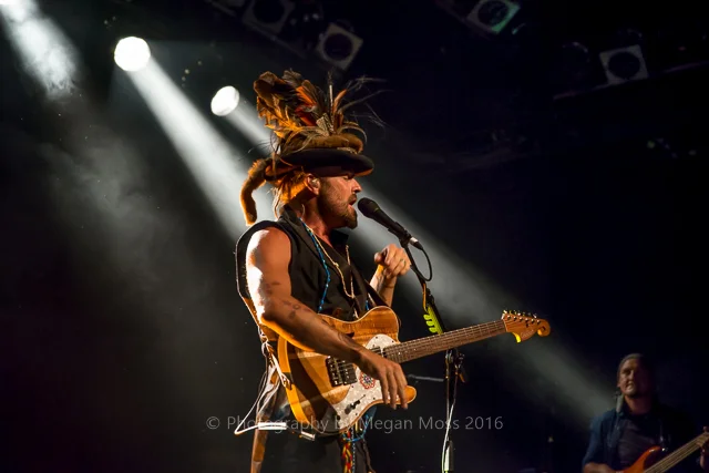Xavier Rudd Auckland (13 of 36).jpg