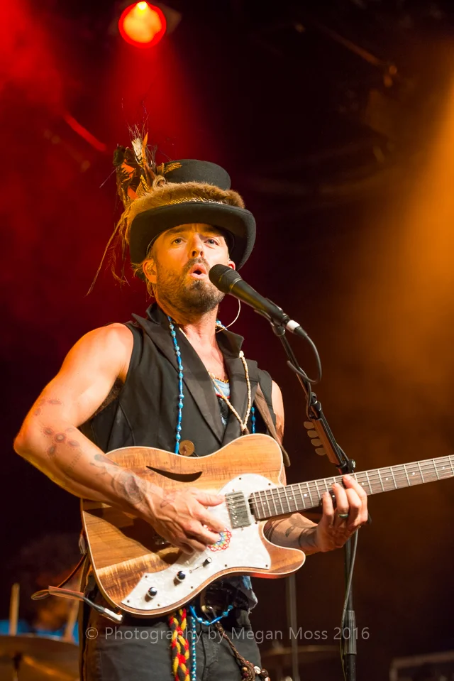 Xavier Rudd Auckland (22 of 36).jpg