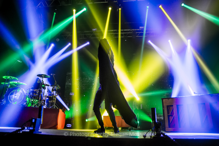 CLICK THE IMAGE ABOVE FOR LIVE PHOTOS FROM Twenty One Pilot'S AUCKLAND SHOW BY by Megan Moss 
