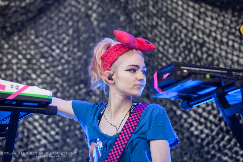  CLICK THE IMAGE ABOVE FOR LIVE PHOTOS FROM 'S AUCKLAND SHOW BY Stella Gardiner