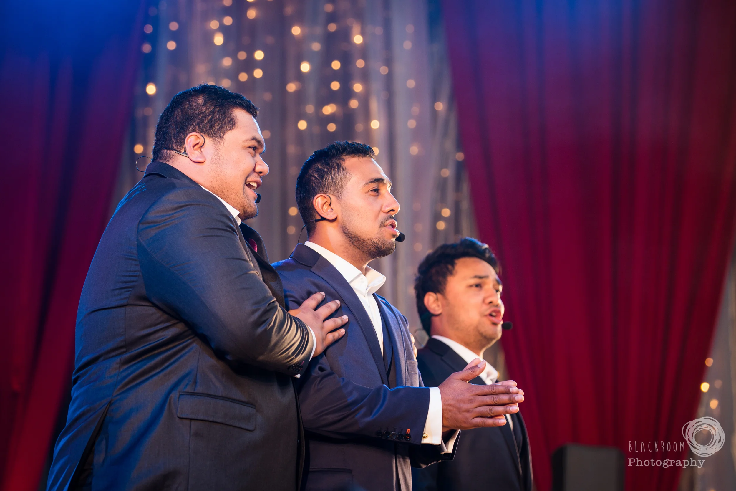 CLICK THE IMAGE ABOVE FOR LIVE PHOTOS FROM Sol3 Mio's AUCKLAND SHOW BY MEGAN BLACKWELL