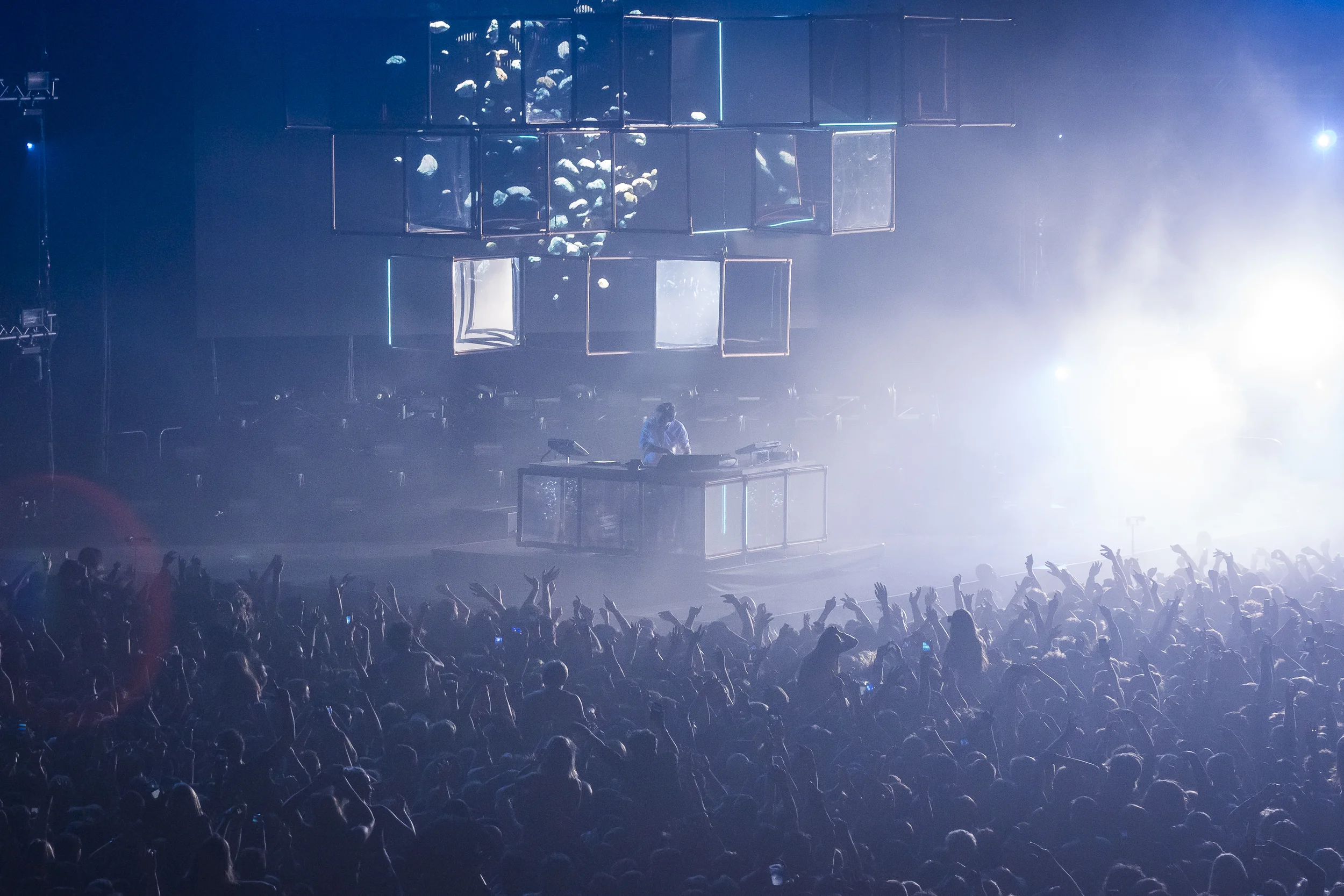 Flume - Christchurch 20-07-2016-8175.jpg