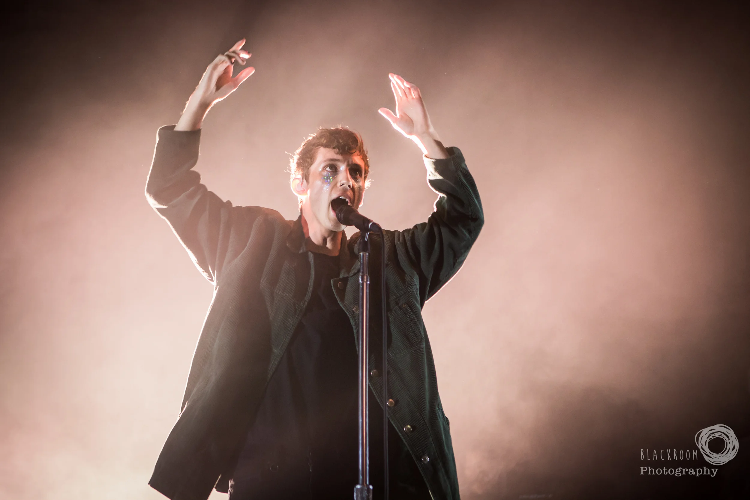 Blackroom Troye Sivan-12.jpg