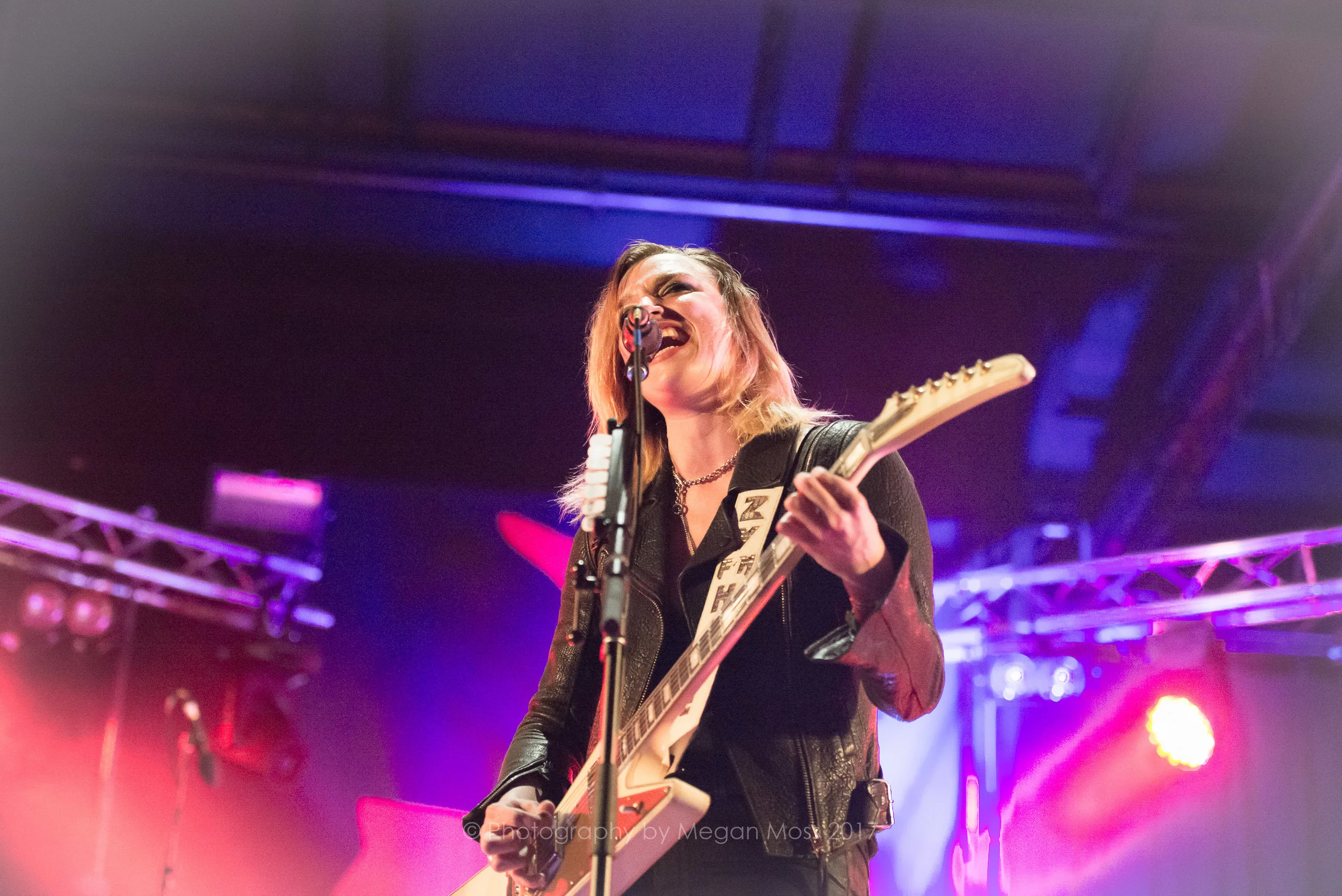 Halestorm 7 Jan 2017-5784.jpg