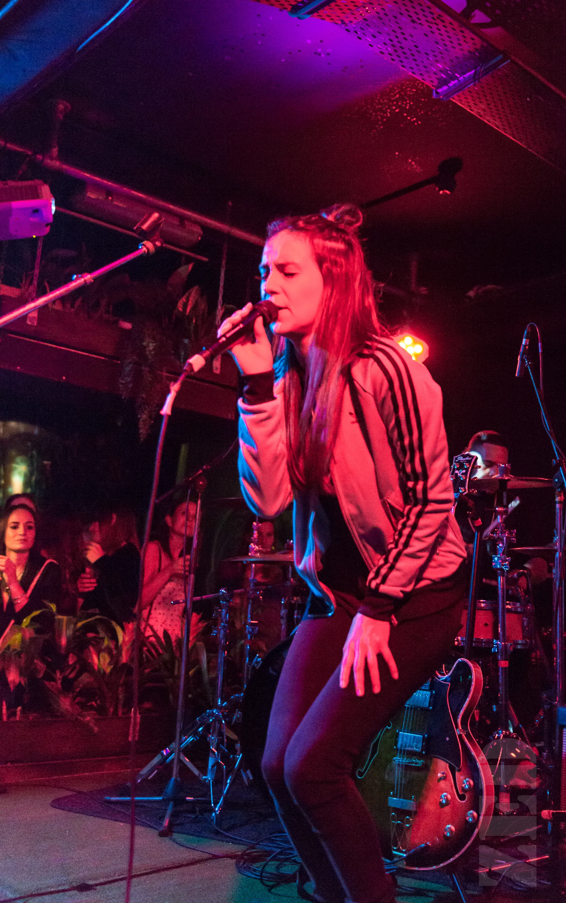 11Apr17, Amy Shark, Neck of the Woods 6.jpg