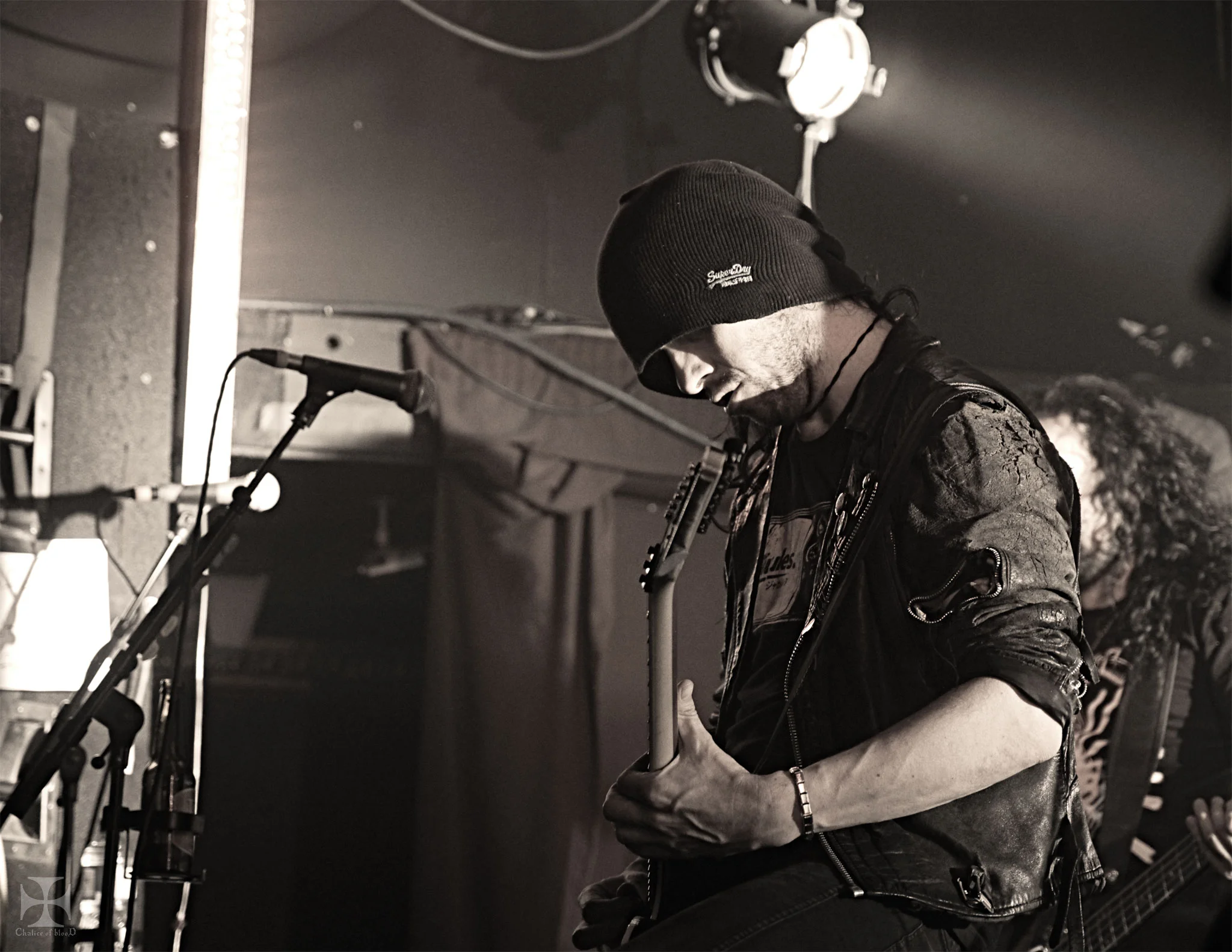 2017.06-DragonForce---205-Exposure-watermarked.jpg