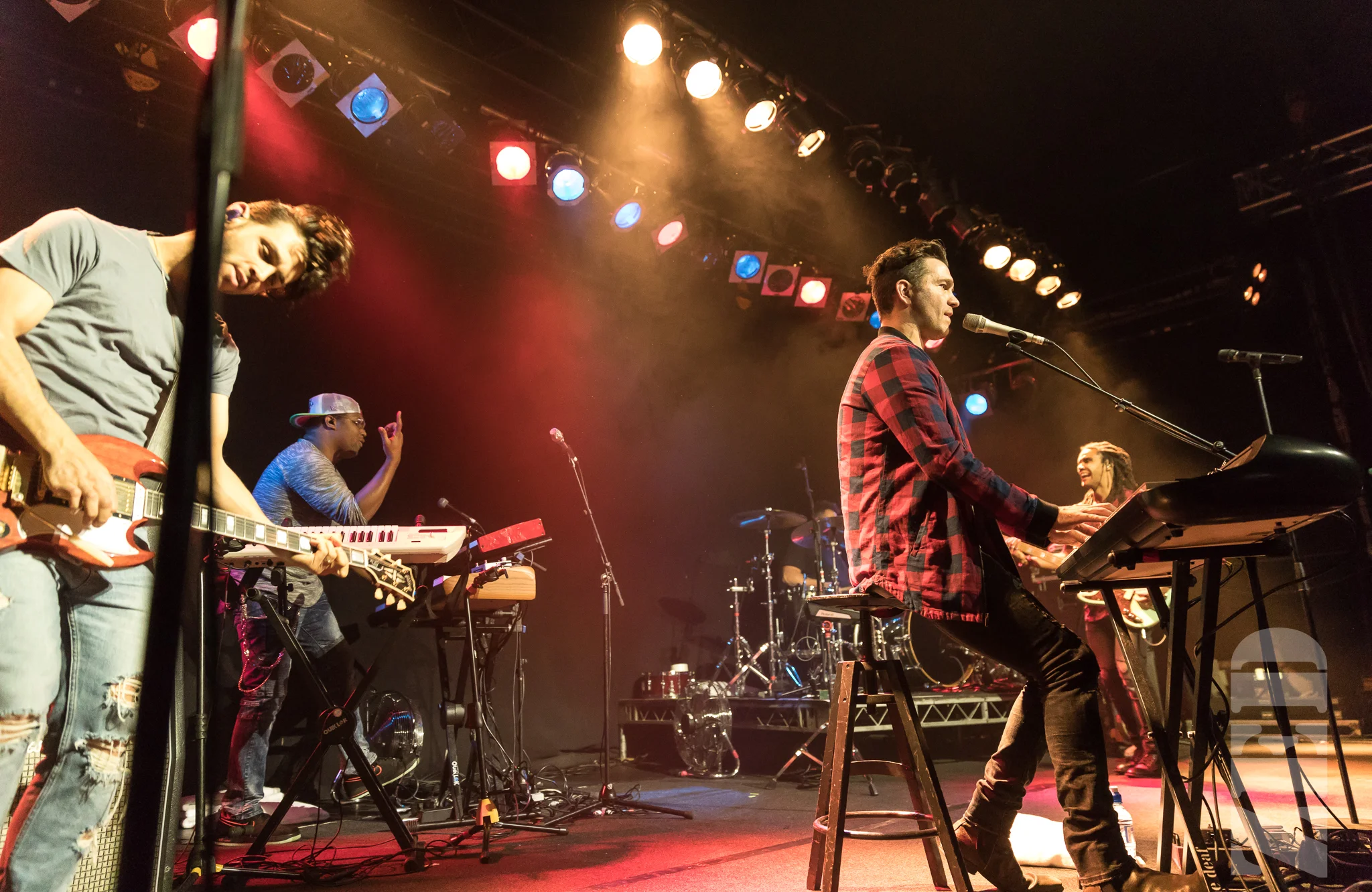 Andy Grammar Powerstation 18 Oct 17 L-16.jpg