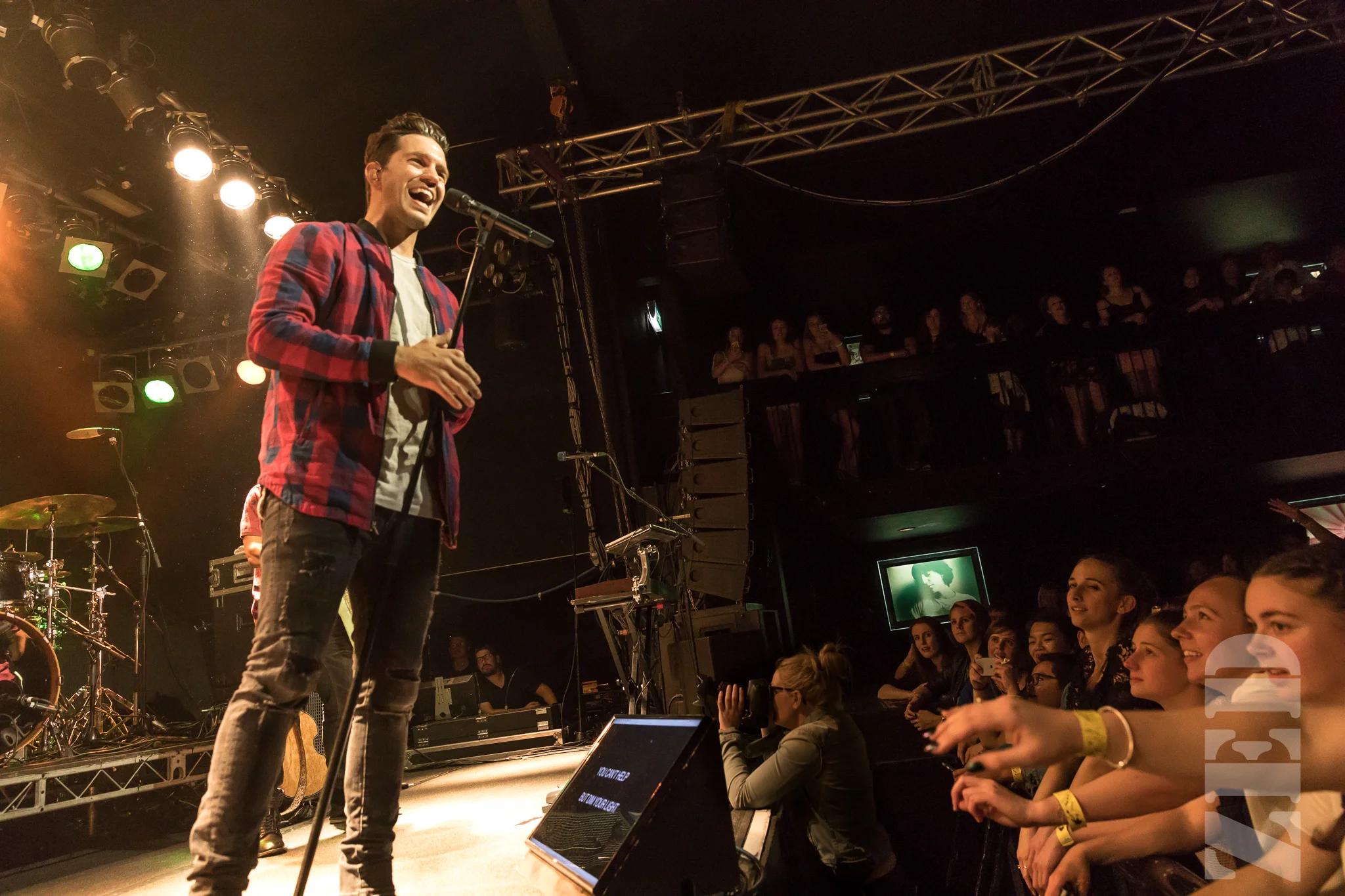 Andy Grammar Powerstation 18 Oct 17 L-34.jpg