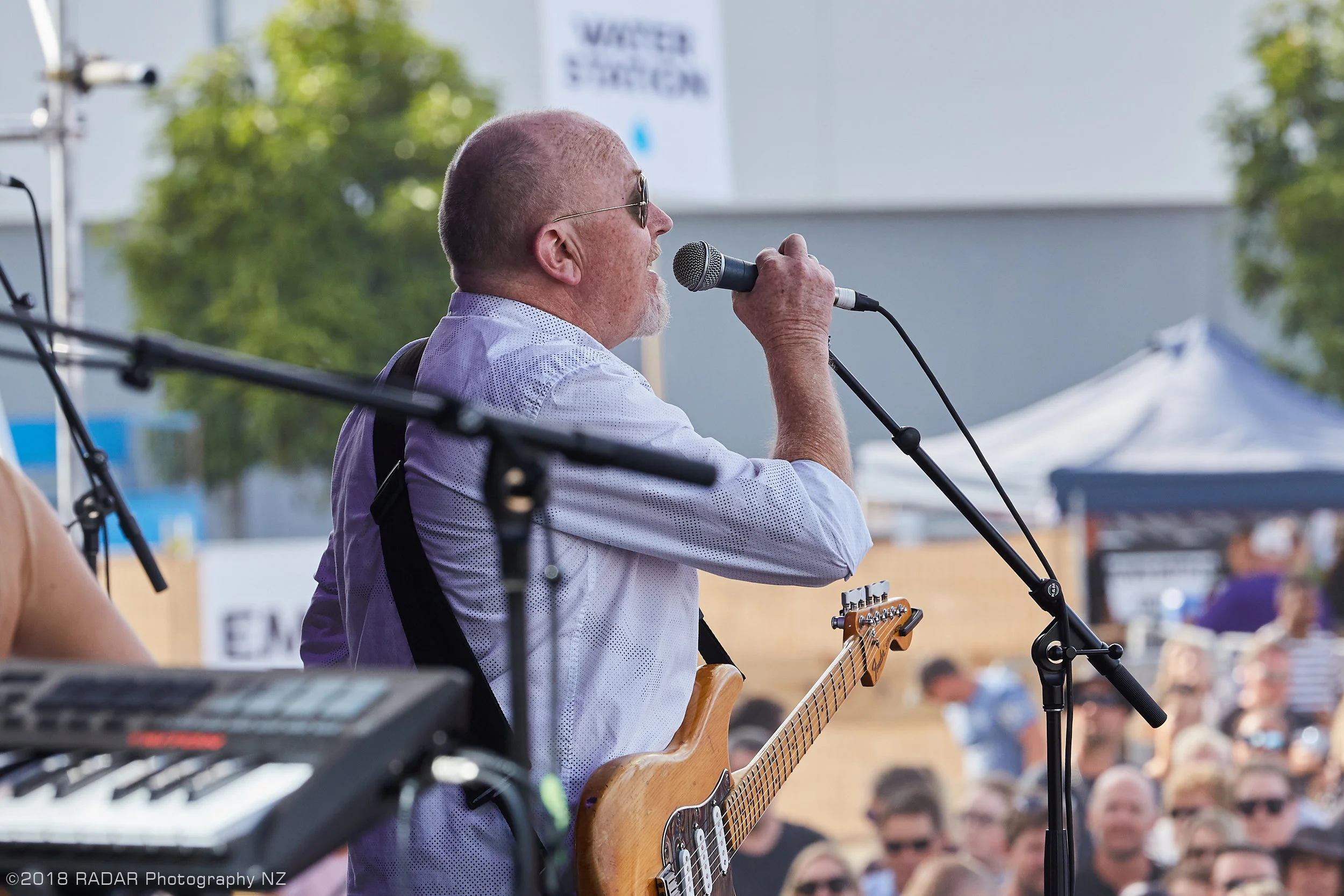 Dave-Dobbyn-013.jpg