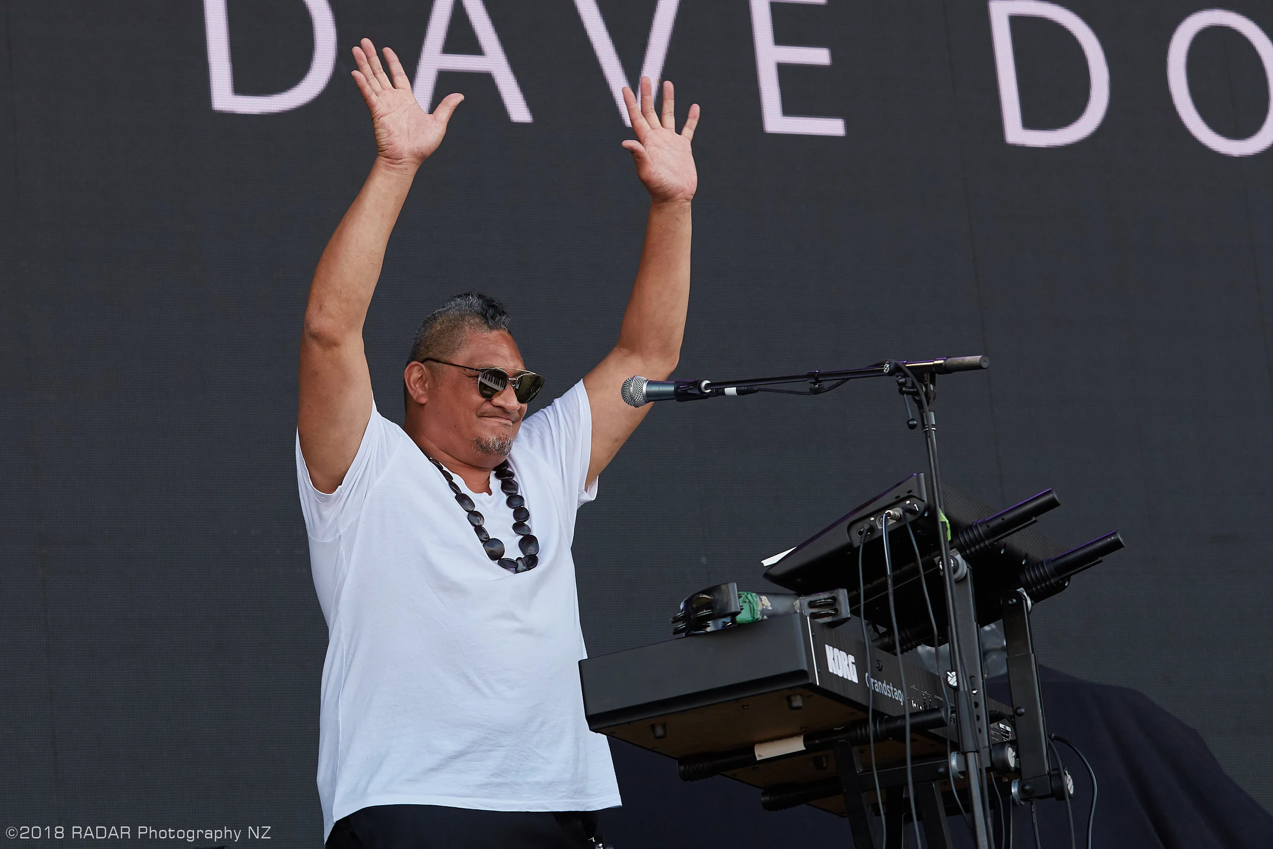 Dave-Dobbyn-025.jpg