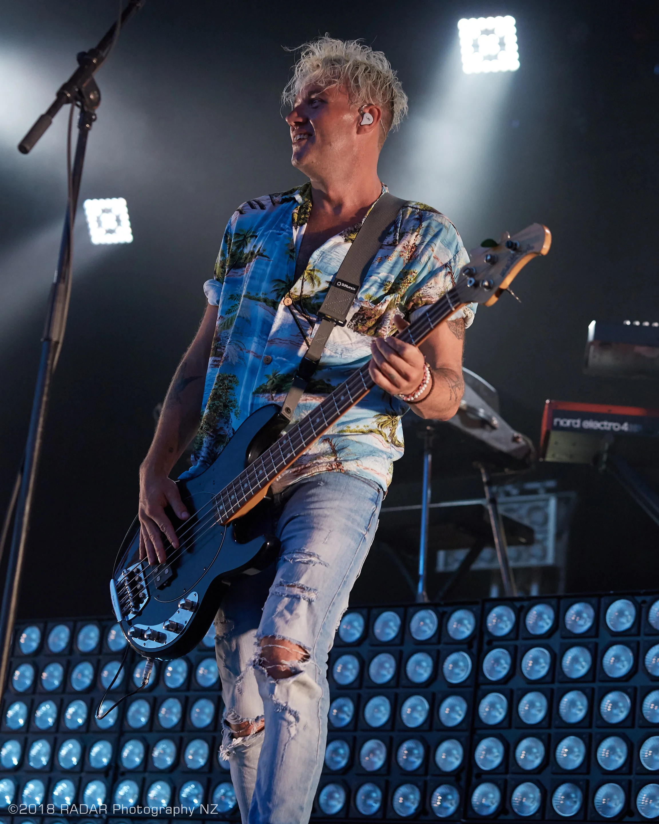 Six60-024.jpg