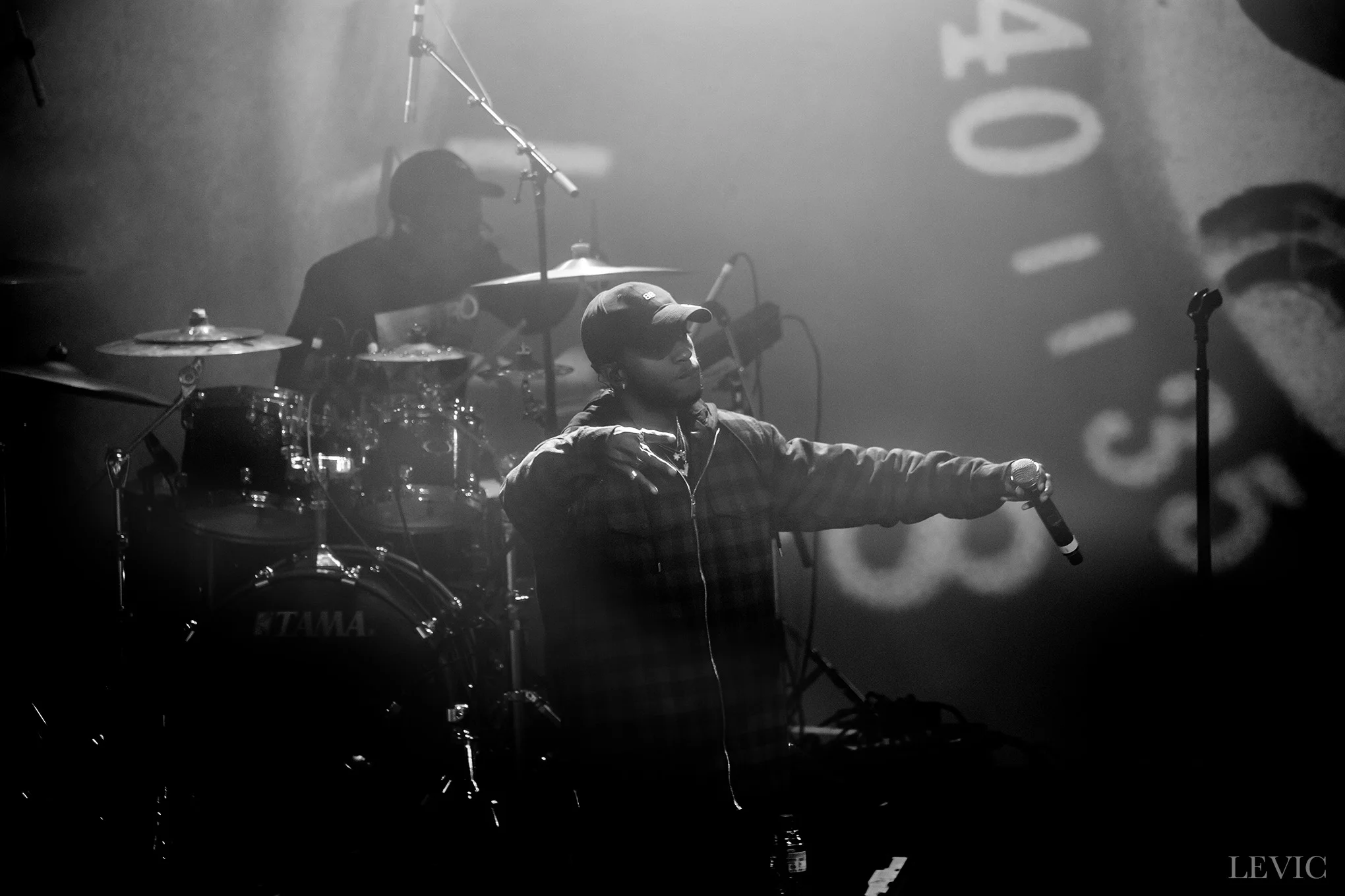 6LACK3.jpg