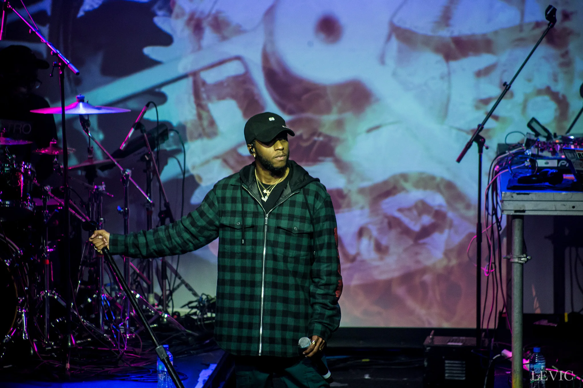 6LACK4.jpg