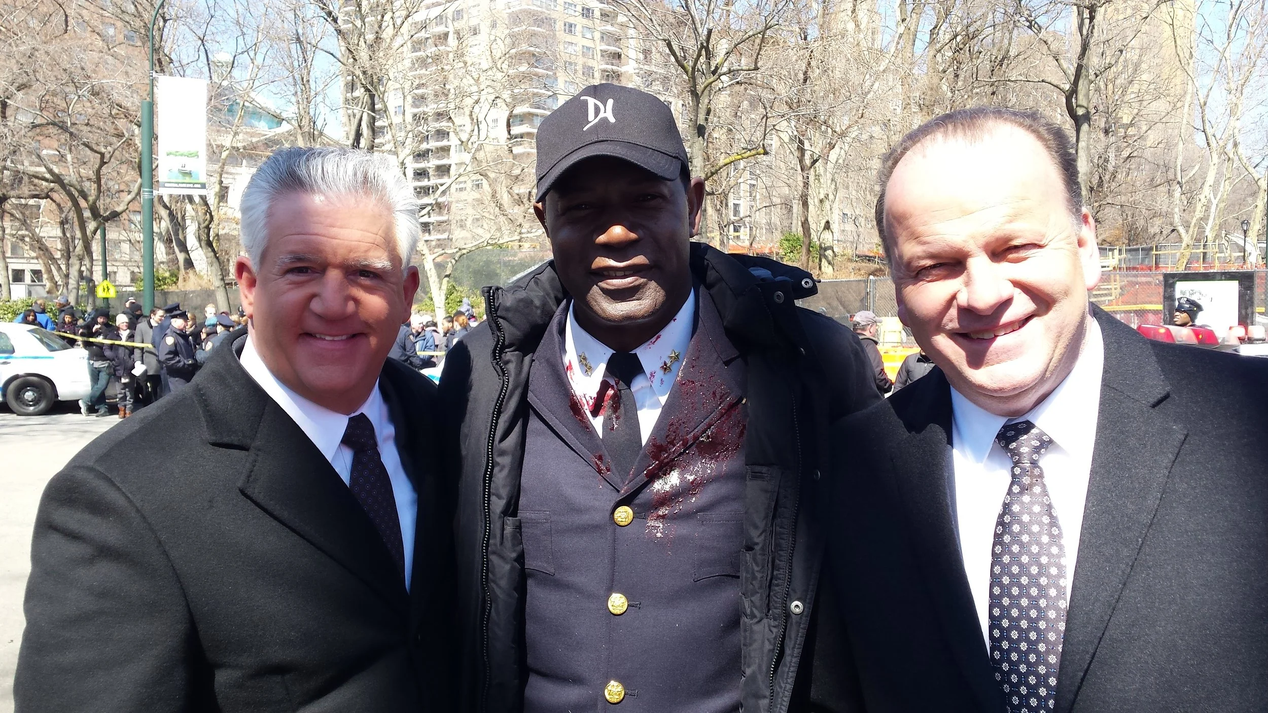 Dennis Haysbert, Bob Clohessy