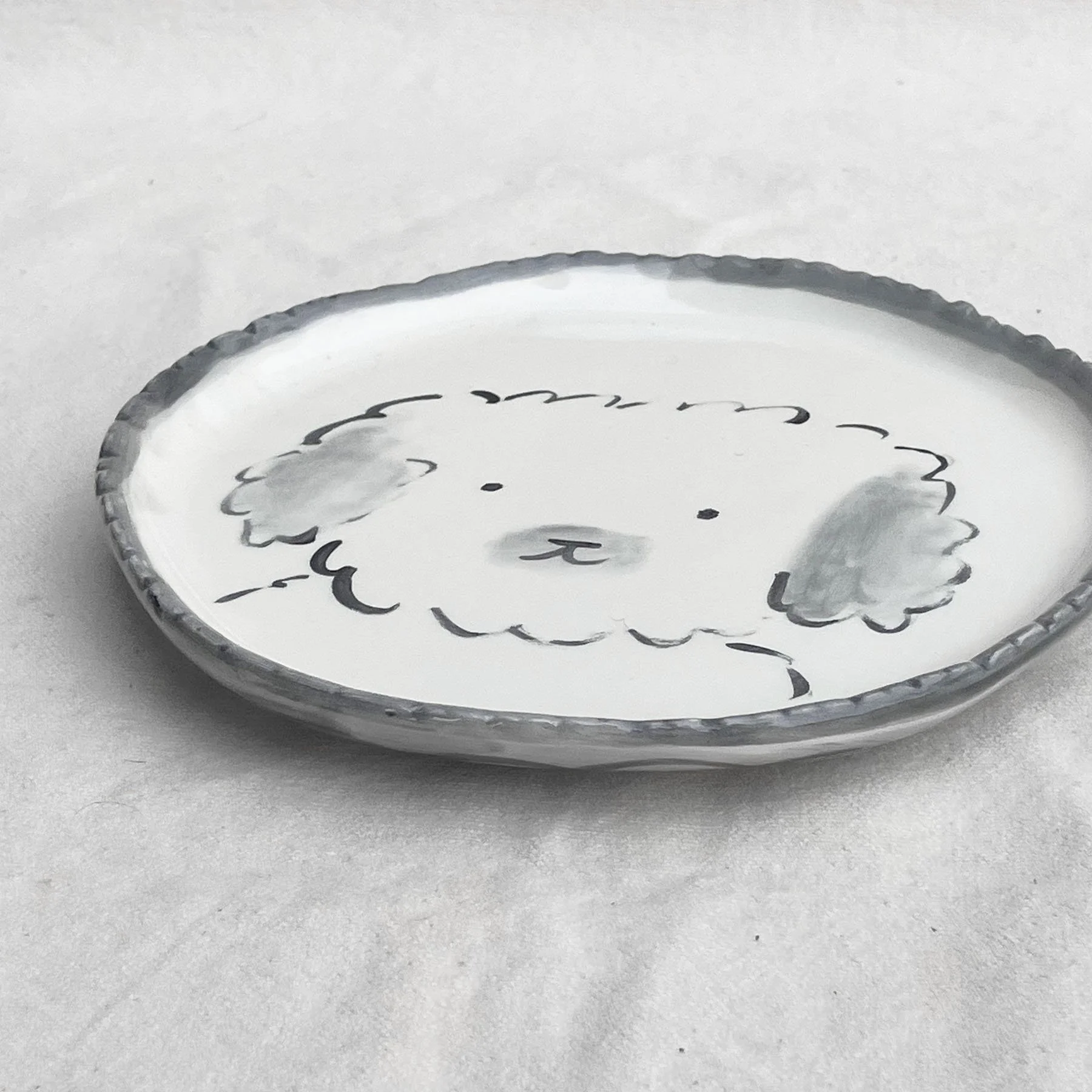 plate_puppy_side.jpg