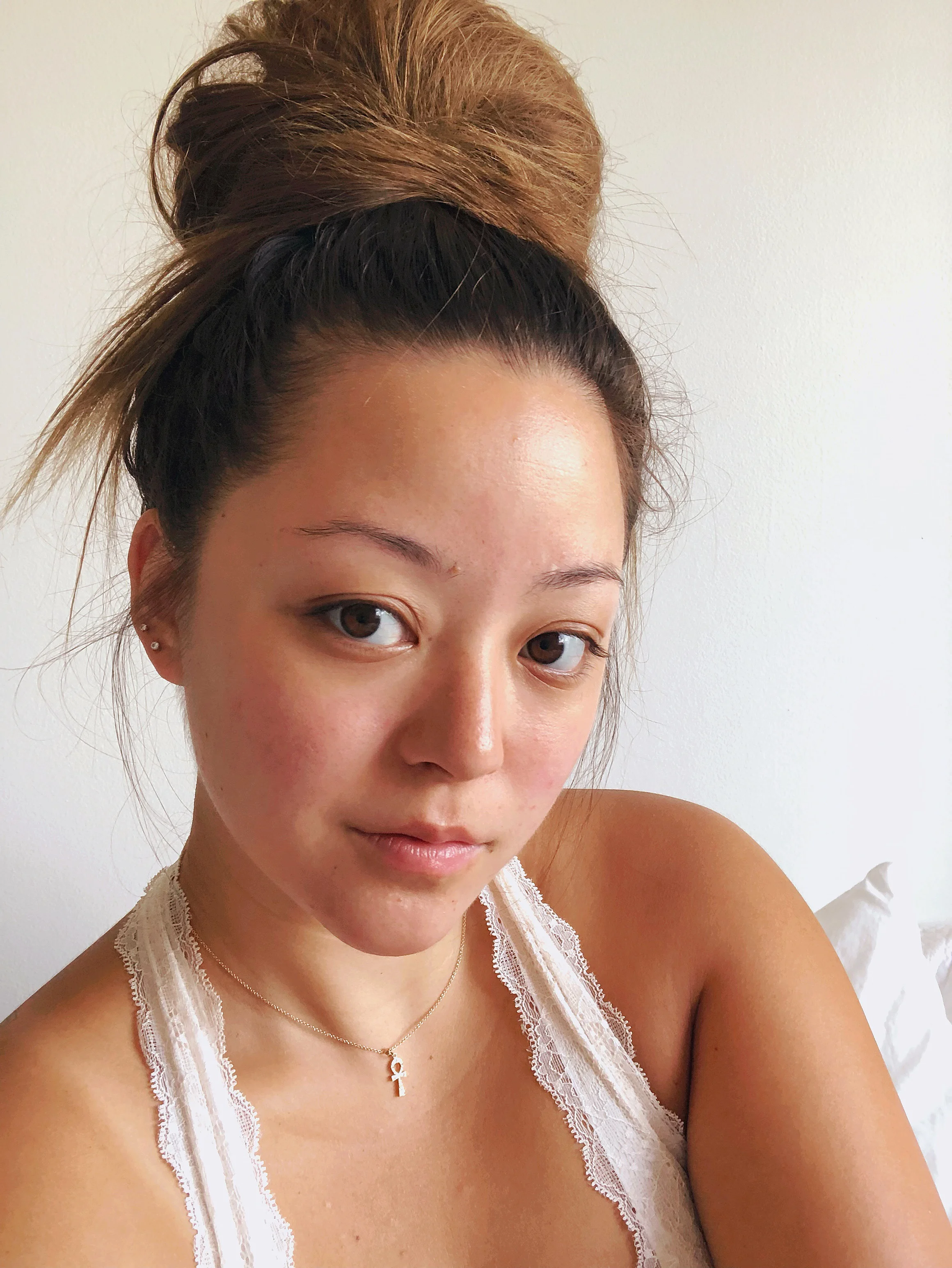 How To | Casual Messy Bun