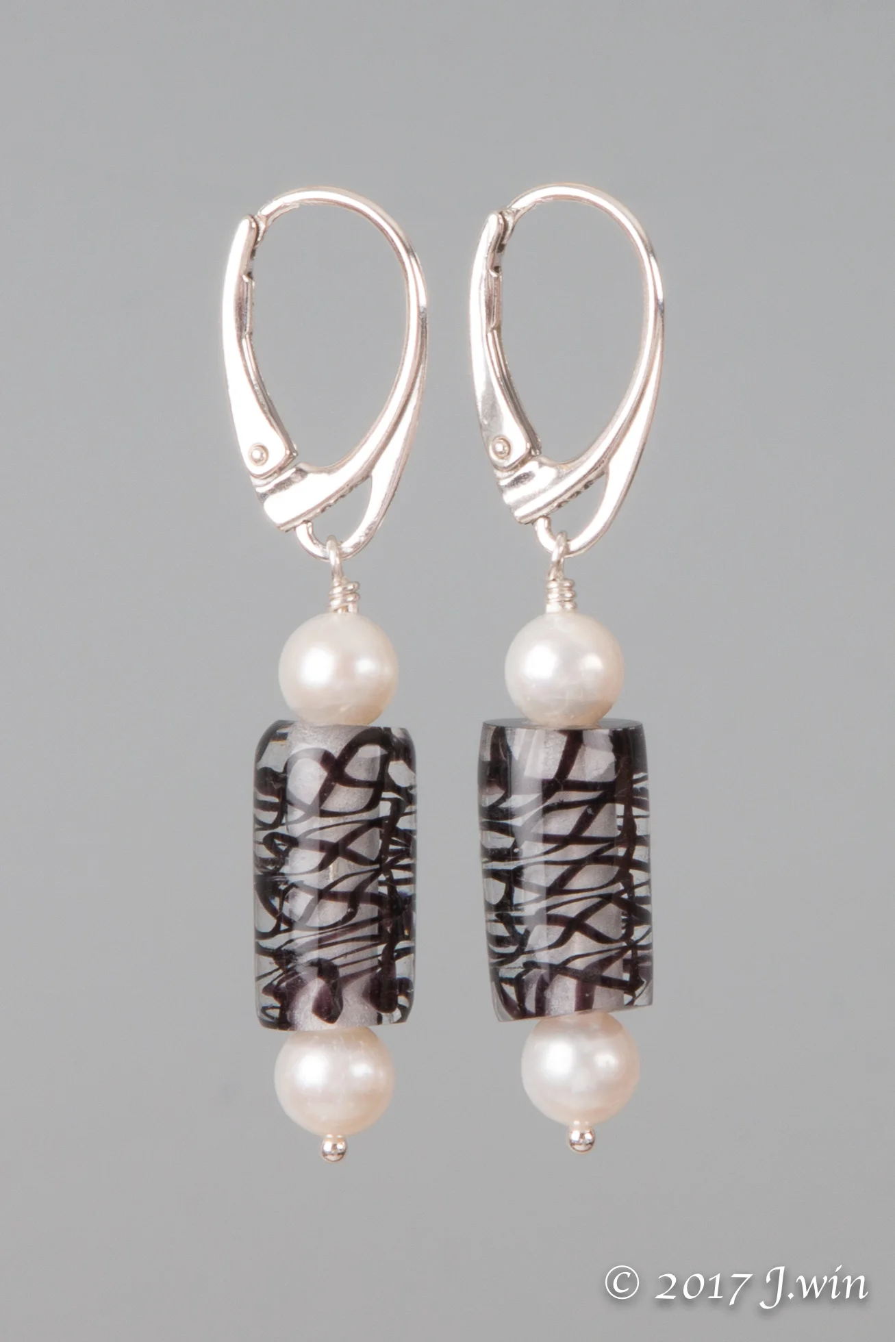 Pearl and glass twist earrings