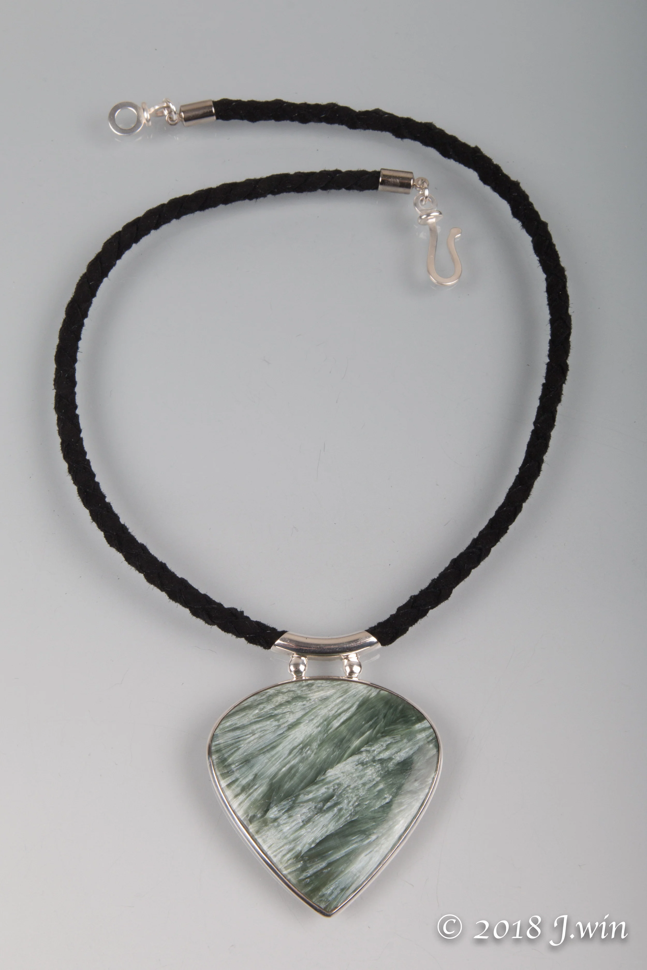 Green kyanite pendant necklace