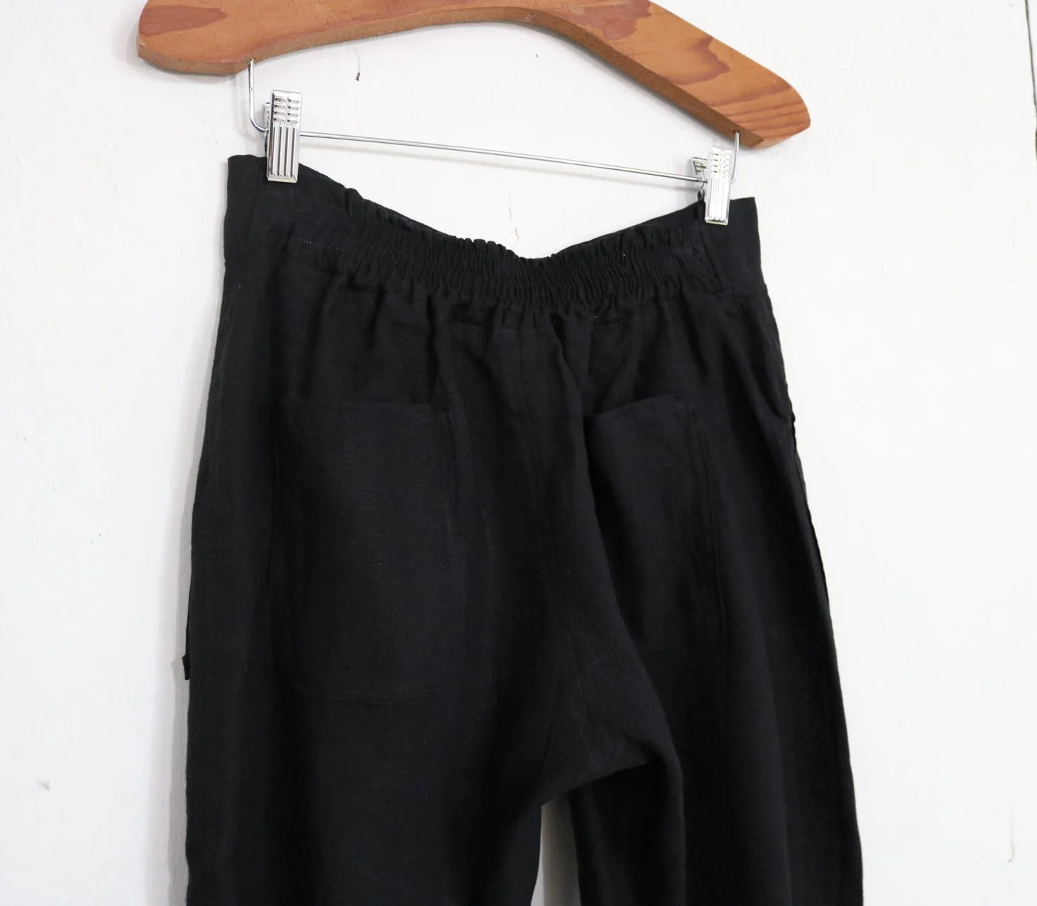 linen pants back detail butt.JPG