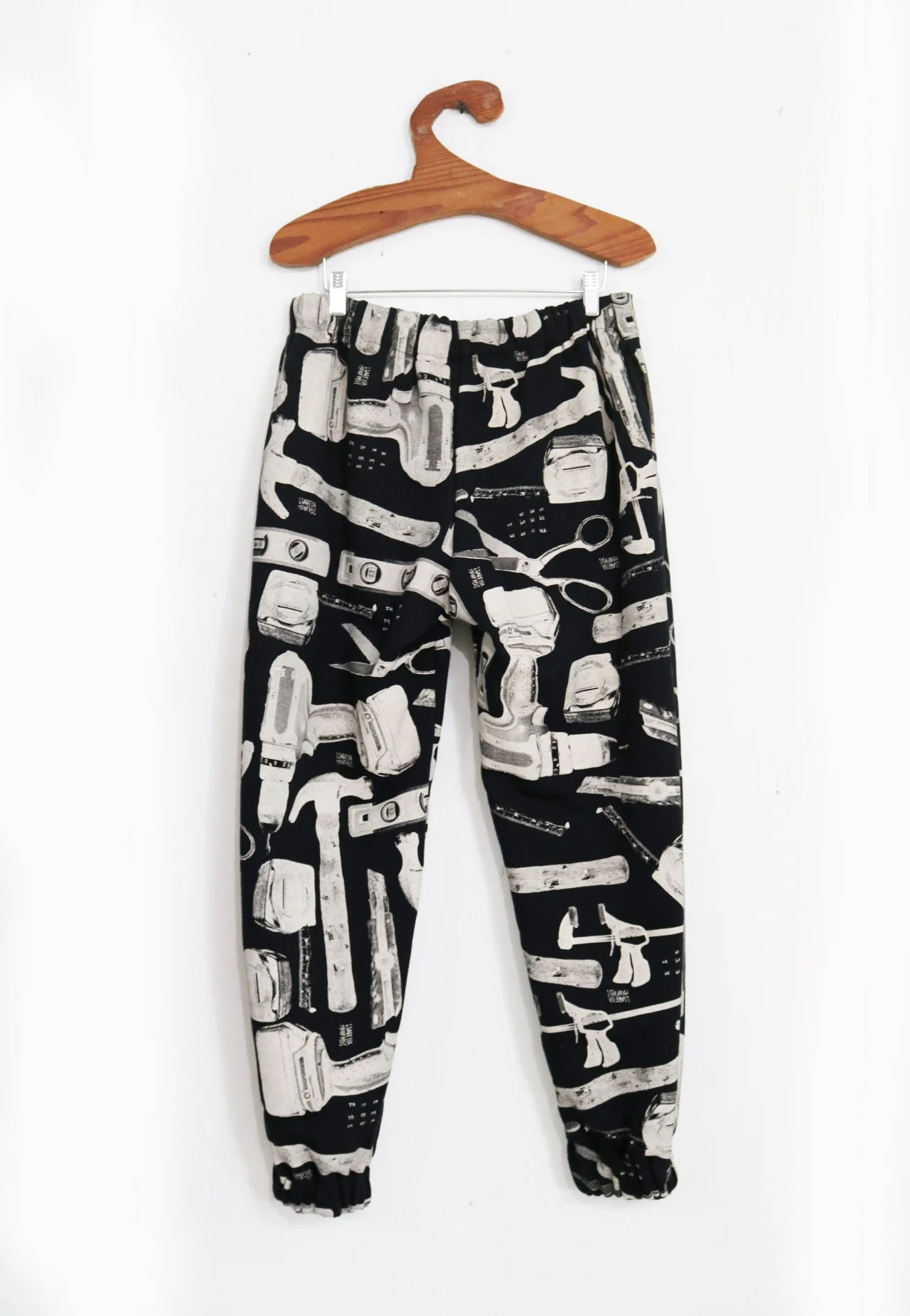 tool sweats back.JPG