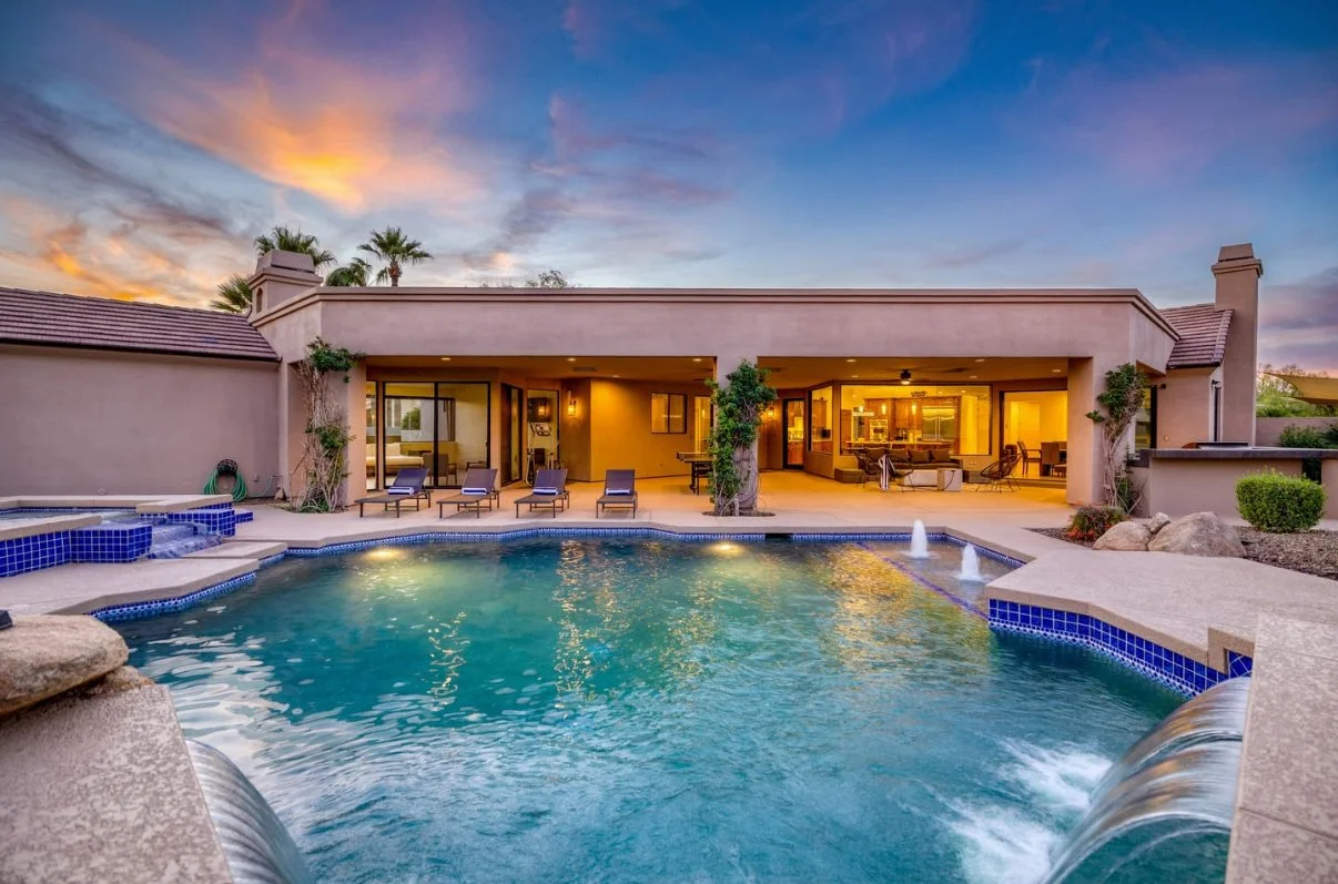 our favorite Scottsdale houses for a bachelorette party (+ a discount code!)