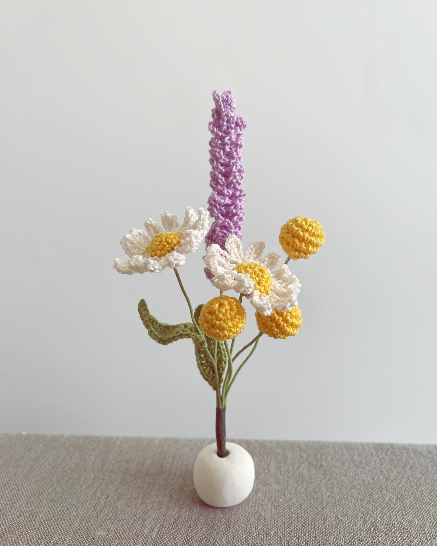 Happy Mother&rsquo;s Day! 
Tiny bouquets. 
I made a tiny vase for the tiny bouquets. Very simple and light. I&rsquo;m really enjoying making these different bouquets. I get to play around with a variety of flowers.
. 
.
.
.
.
.
.
#crochet#crochetflow