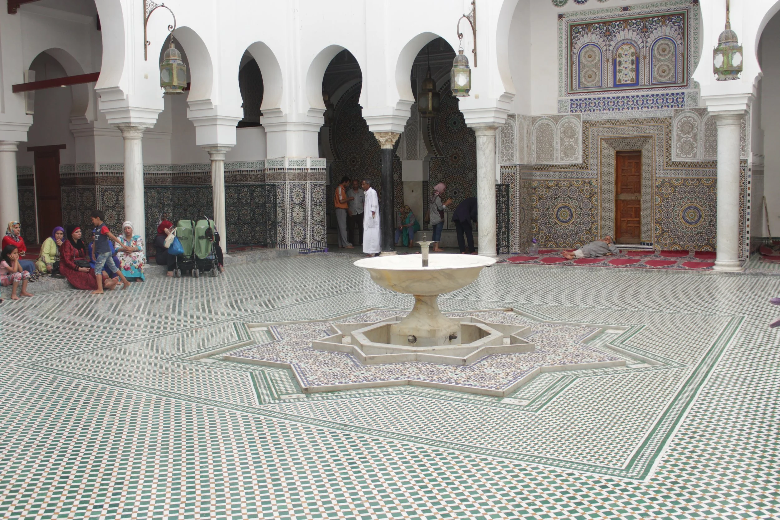 Moroccan Travel Guide: MOT Travel Issue 1&nbsp;