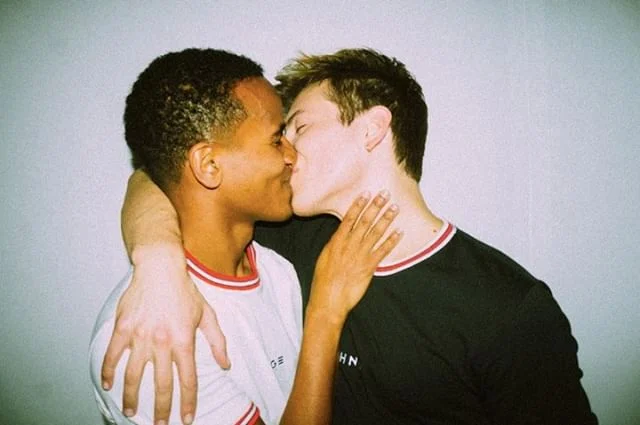 During pride month, @chnge released a pride campaign. The brand regularly promotes gender equality and inclusivity. During pride month, the streetwear brand donated 50% of its profits to LGBTQ+ charities.
_______________
For more information and a lo