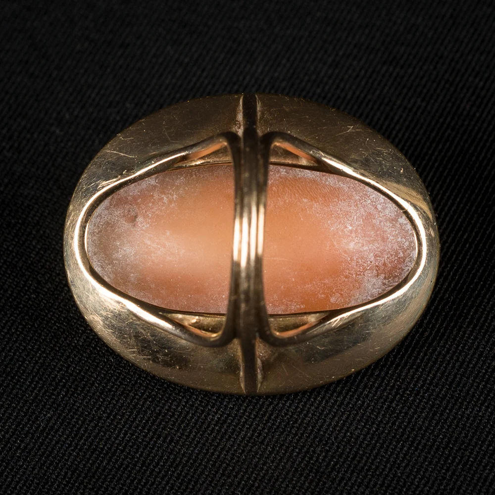 cameo ring 2.jpg