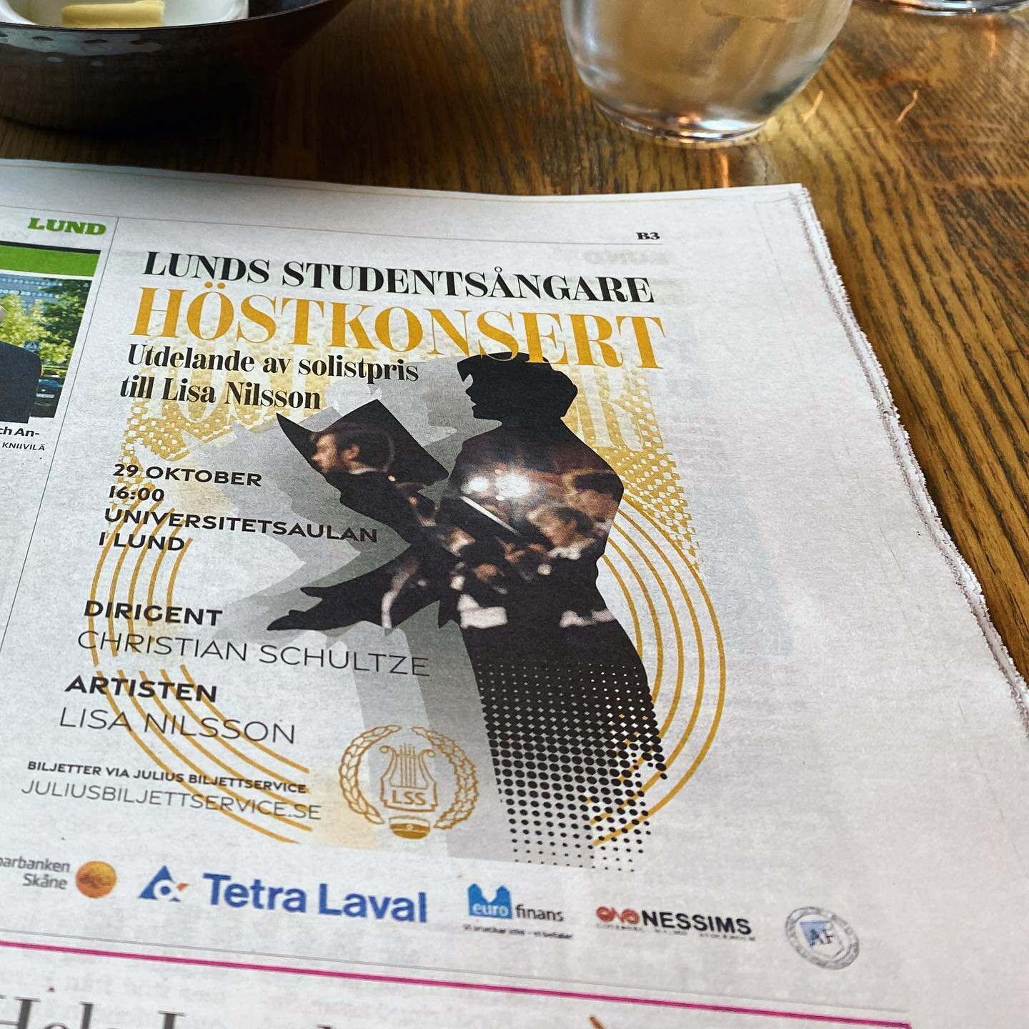 L&auml;ste ni tidningen imorse? ☕️

Nu har vi sl&auml;ppt fler biljetter till H&ouml;stkonserten! 

L&auml;nk i v&aring;r bio!