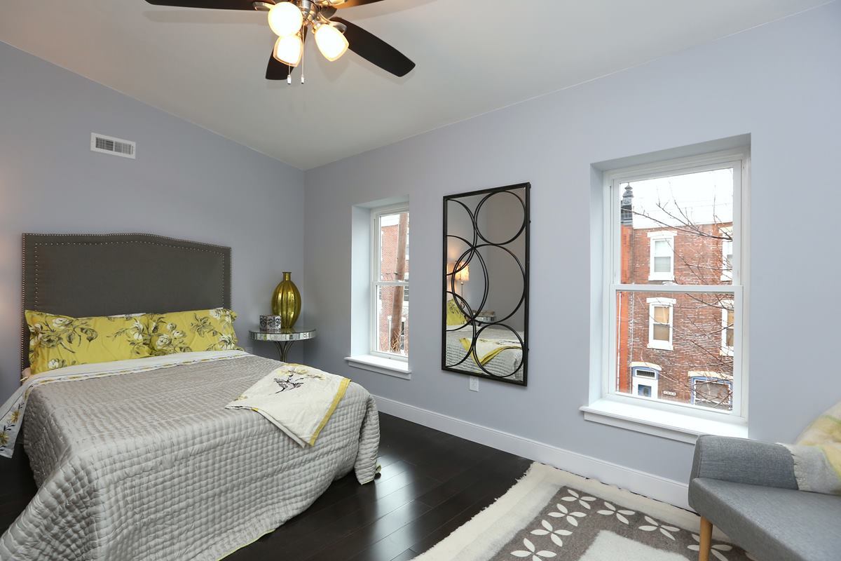 3523 Sunnyside - master bedroom