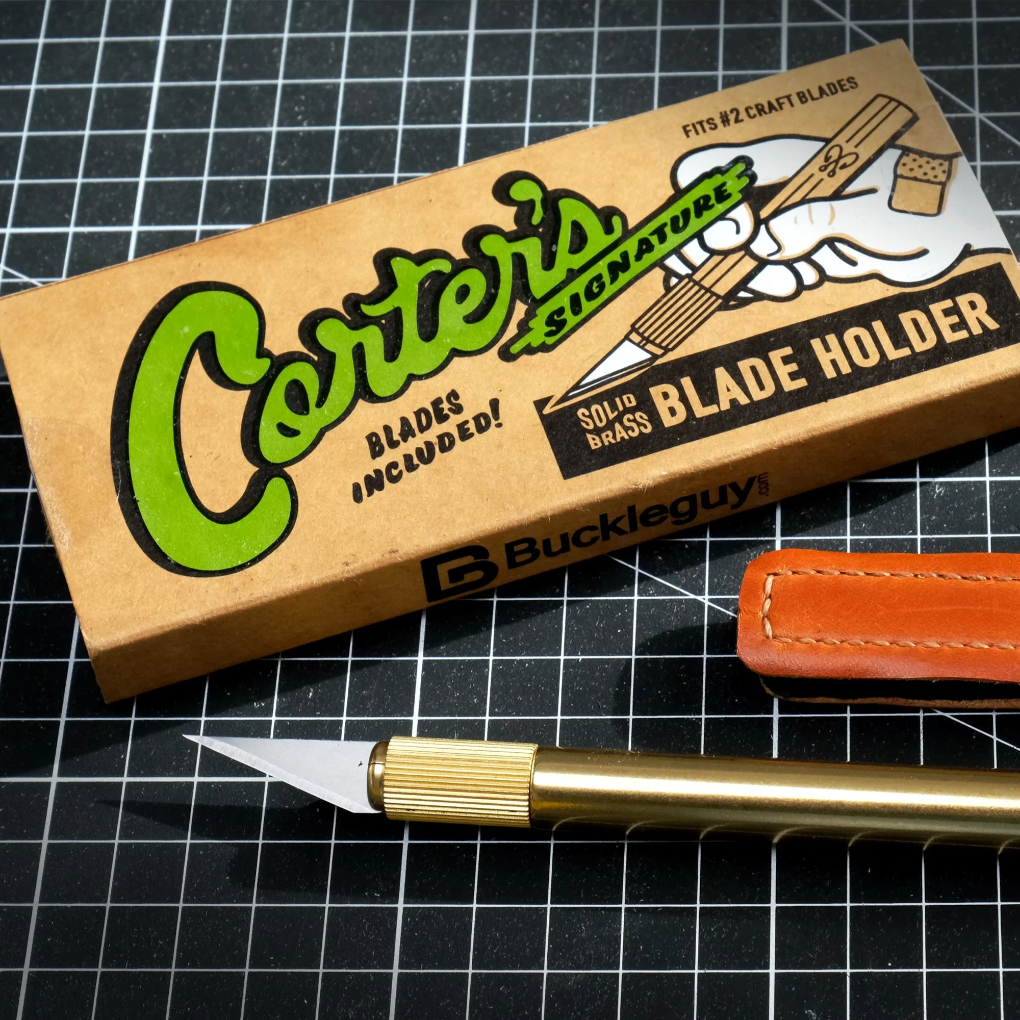 [REVIEW] REVIEW Corter Leather x Buckleguy brass craft blade holder