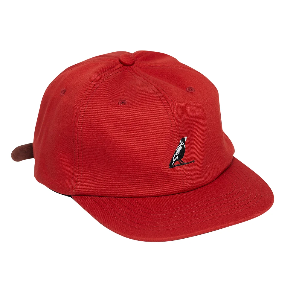 illeqwip_Magpie_Red_hat_front.jpg