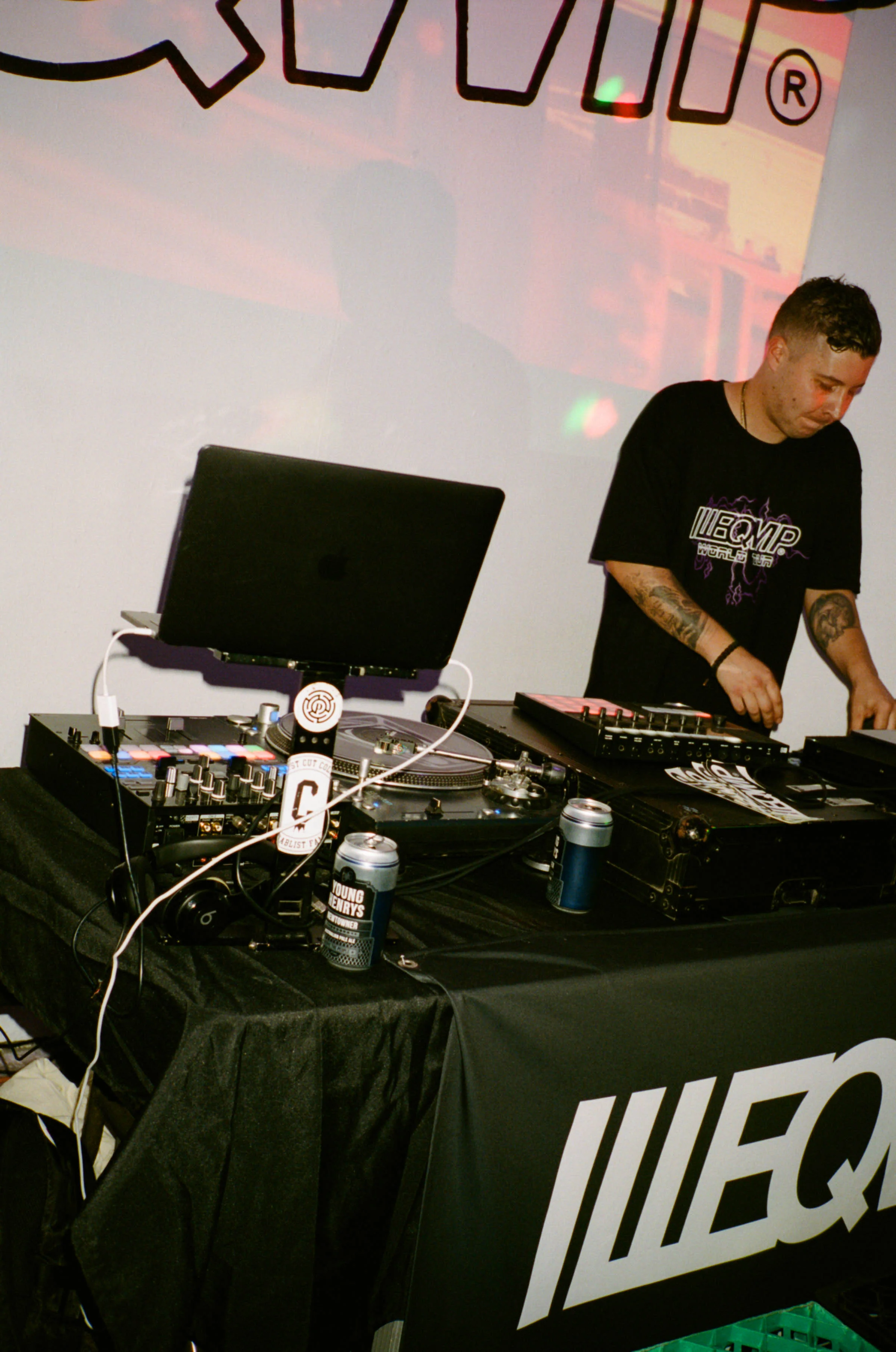 190331_illeqwip_2UP_2_JIMMY_NICE-4.jpg