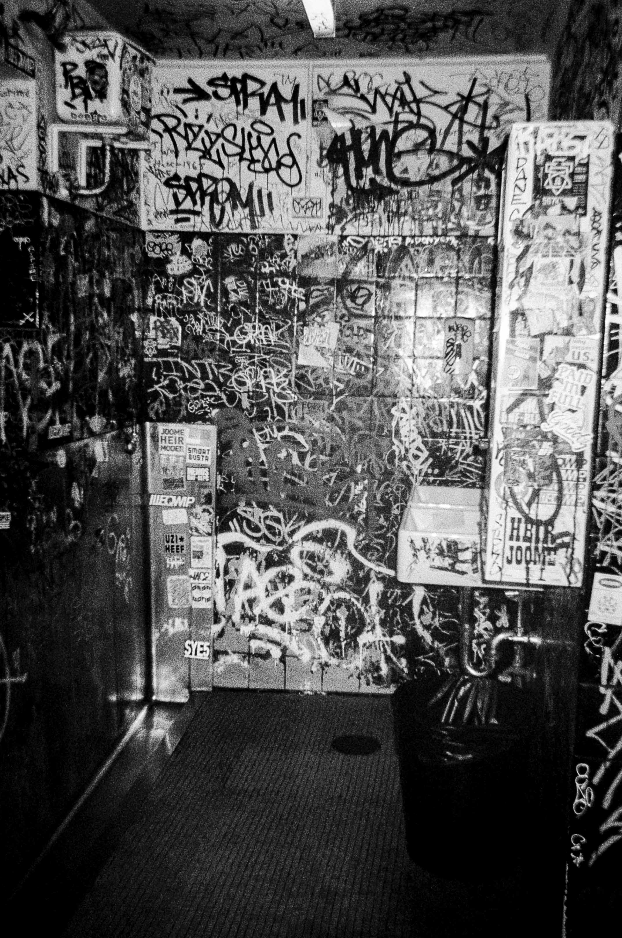 2UP_3_BW_film_spendlove_web_illeqwip-23.jpg