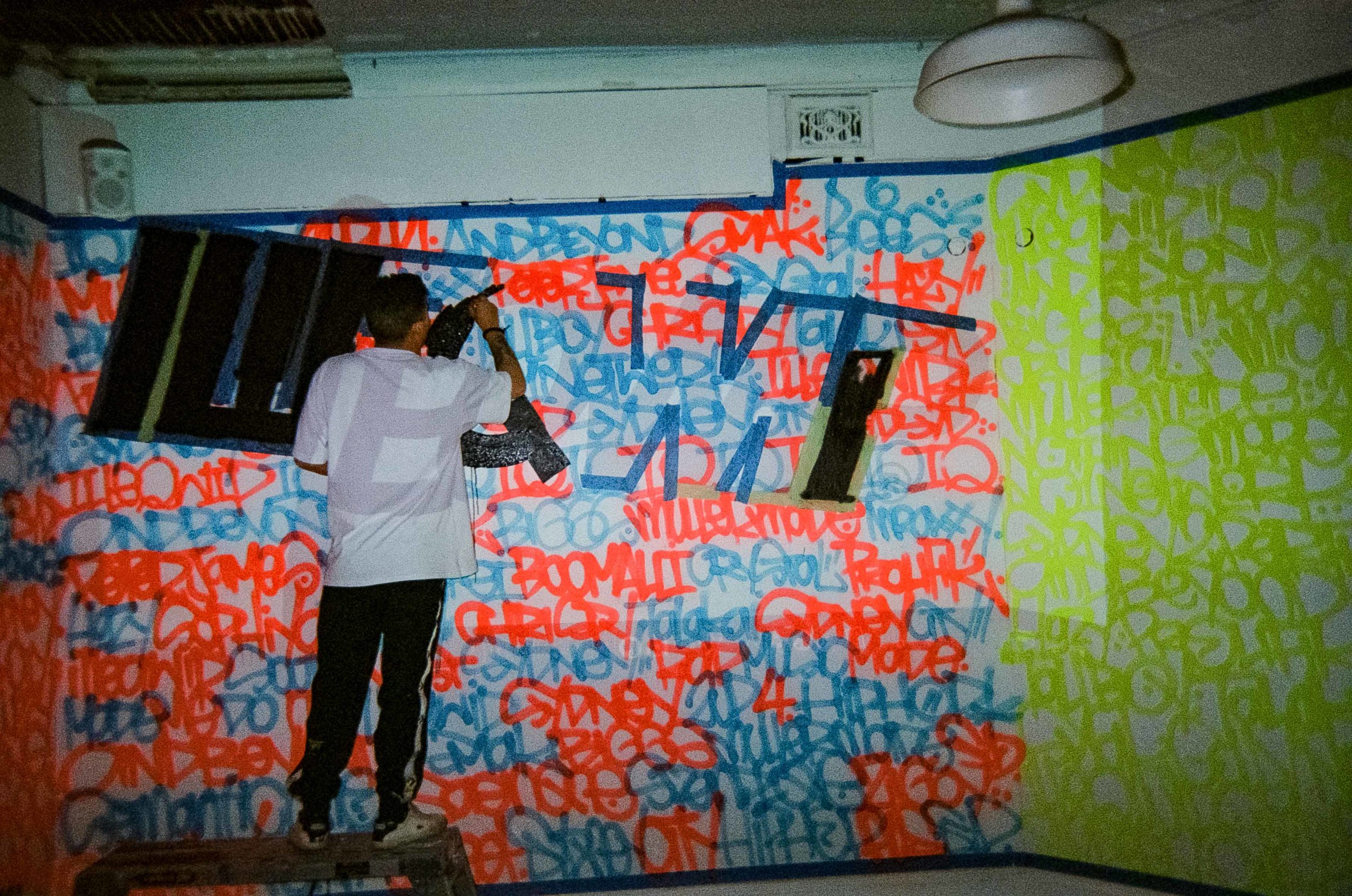 web_illeqwip_pre_2UP4_spendlove_35mm--10.jpg