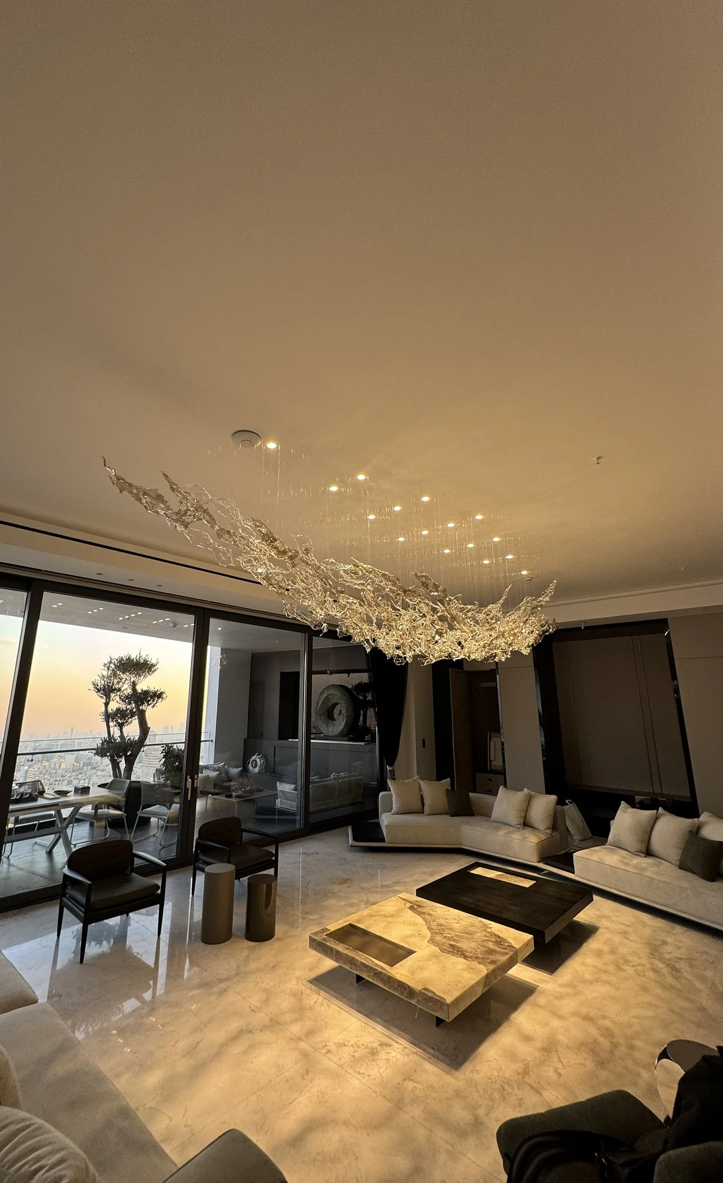 HOBO trimless 5 light + lighting system.jpg