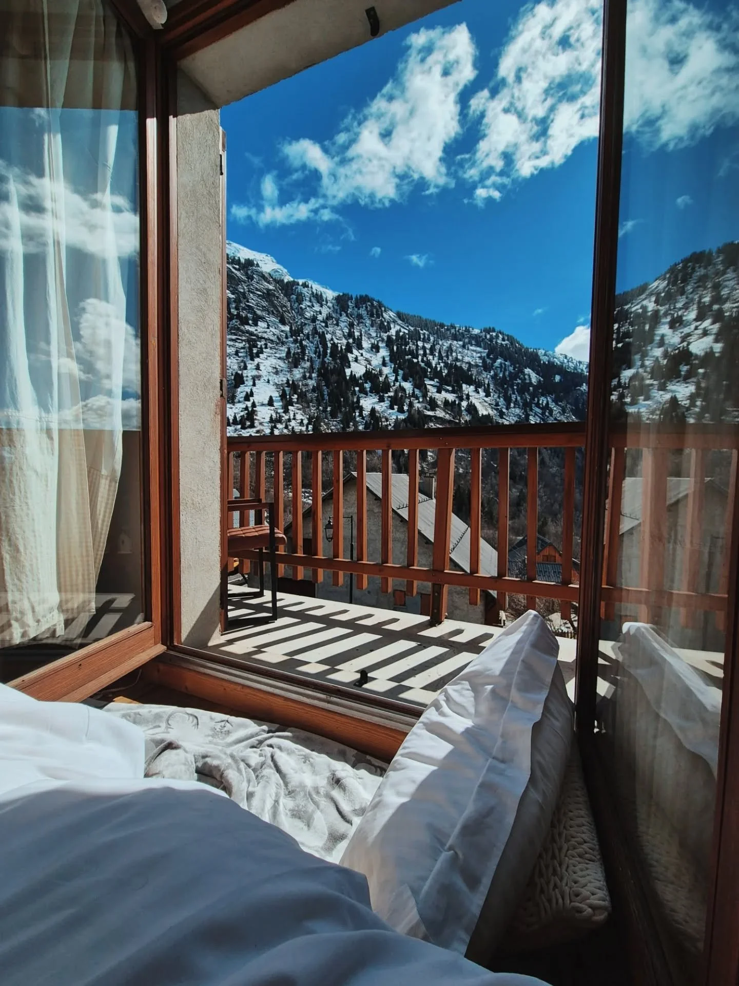 The best room in Chalet Lucette. 
Middle of winter up in the mountains but as soon as that sun comes out it's actually perfect for sunbathing. 
Chalet Lucette managed by @skipeak 

📍French Alps | La Villette 

#chalet #traveleurope #skitrip #travel 